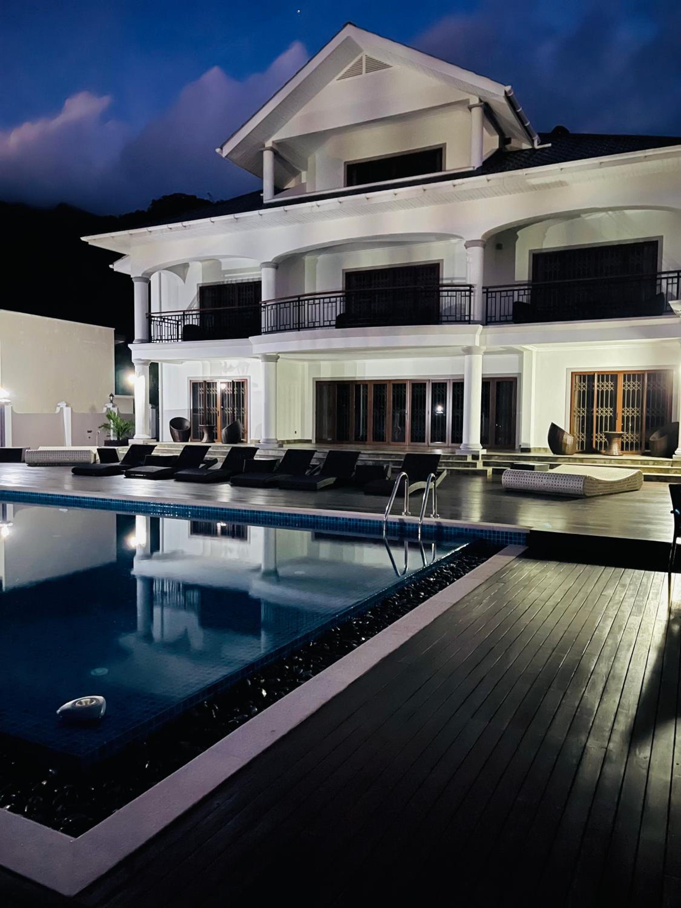 D'Offay Seaview Apartments photo 5