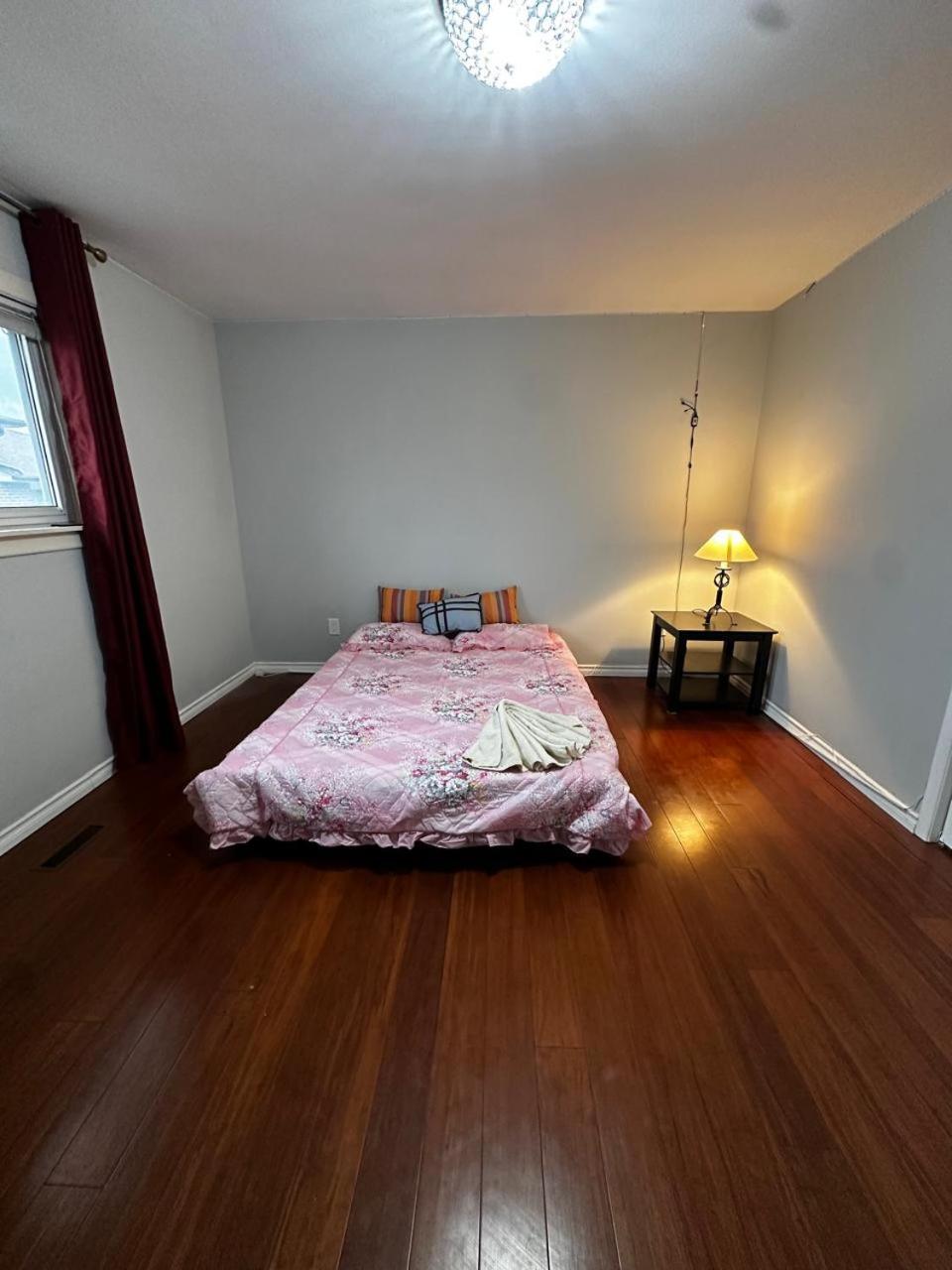 Value for Money Room in Brampton 2