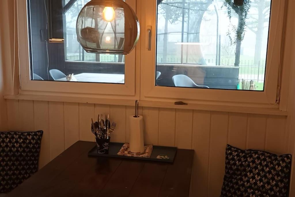 Strandlejlighed med havudsigt