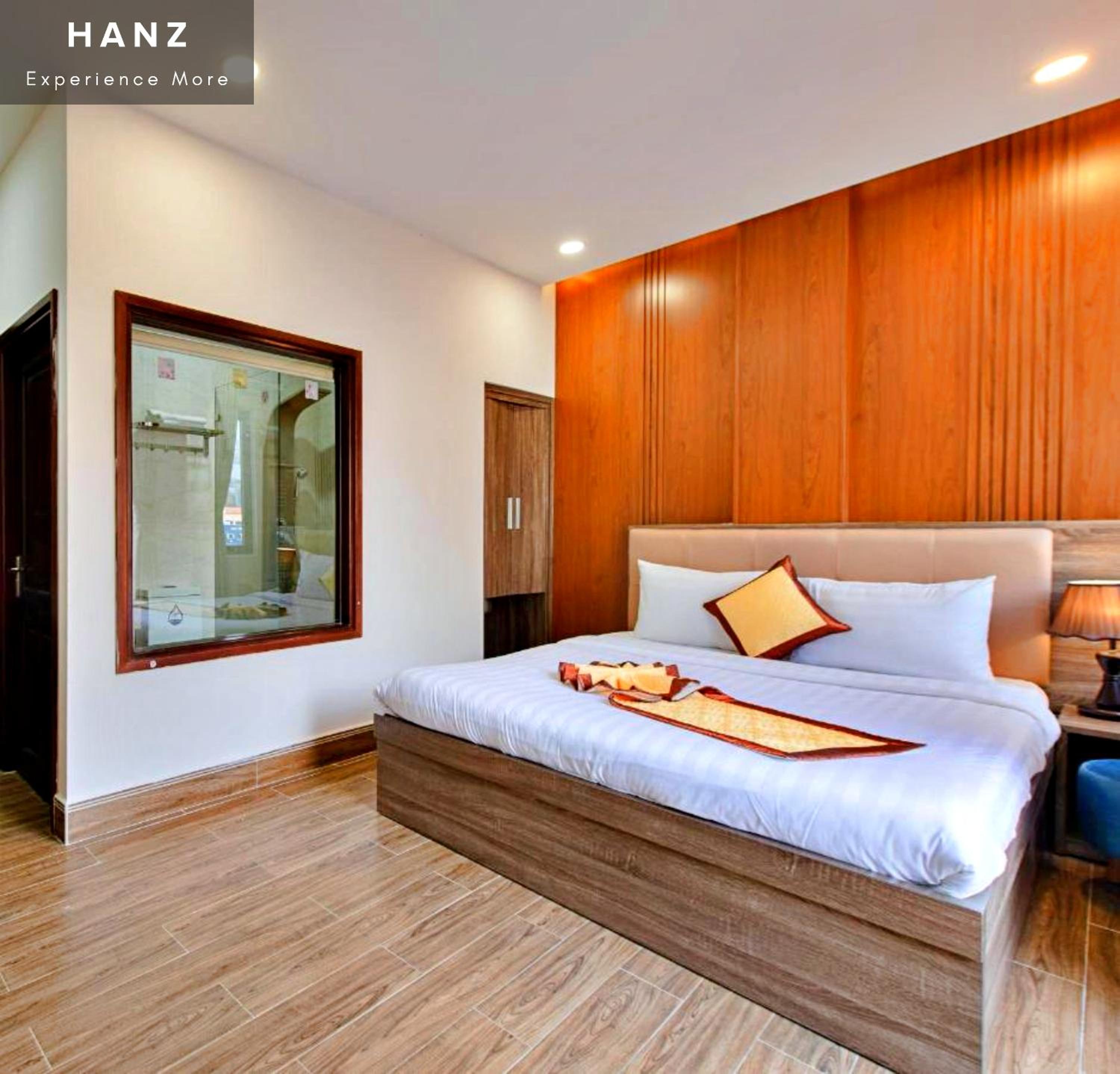 HANZ Gia Hoang Hotel view 4