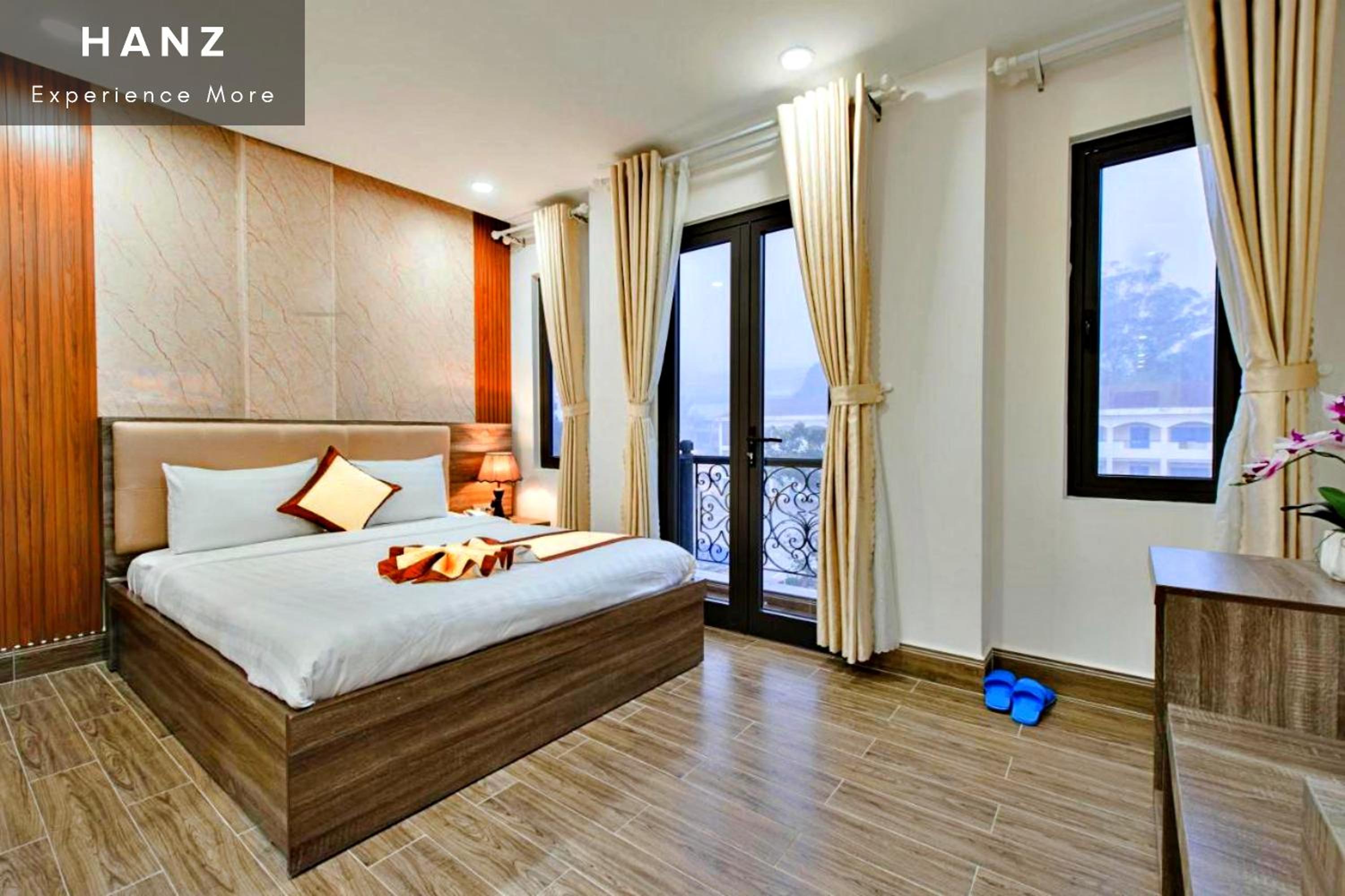 HANZ Gia Hoang Hotel view 2