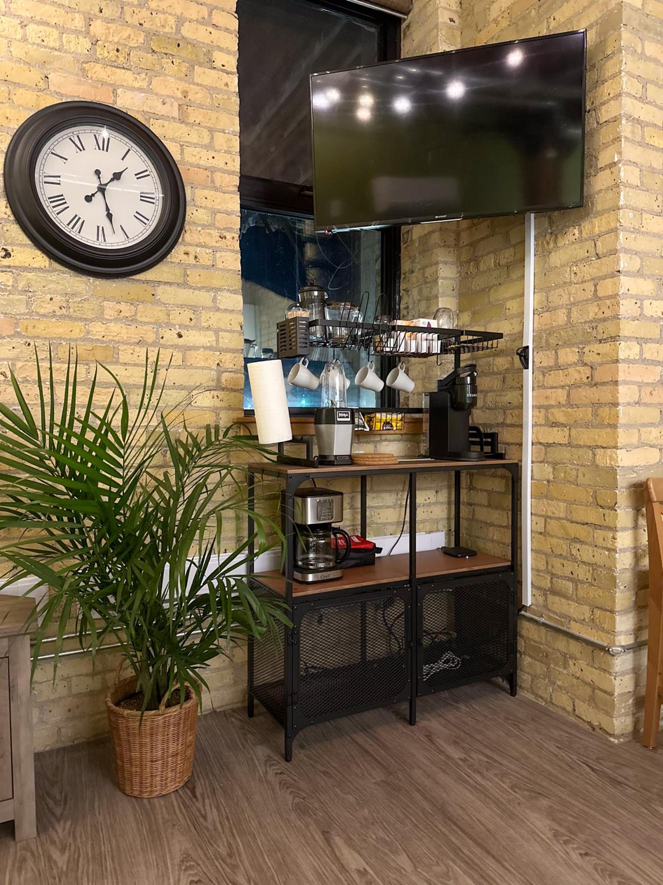 Heart of the City: Cozy 2-Bed Loft