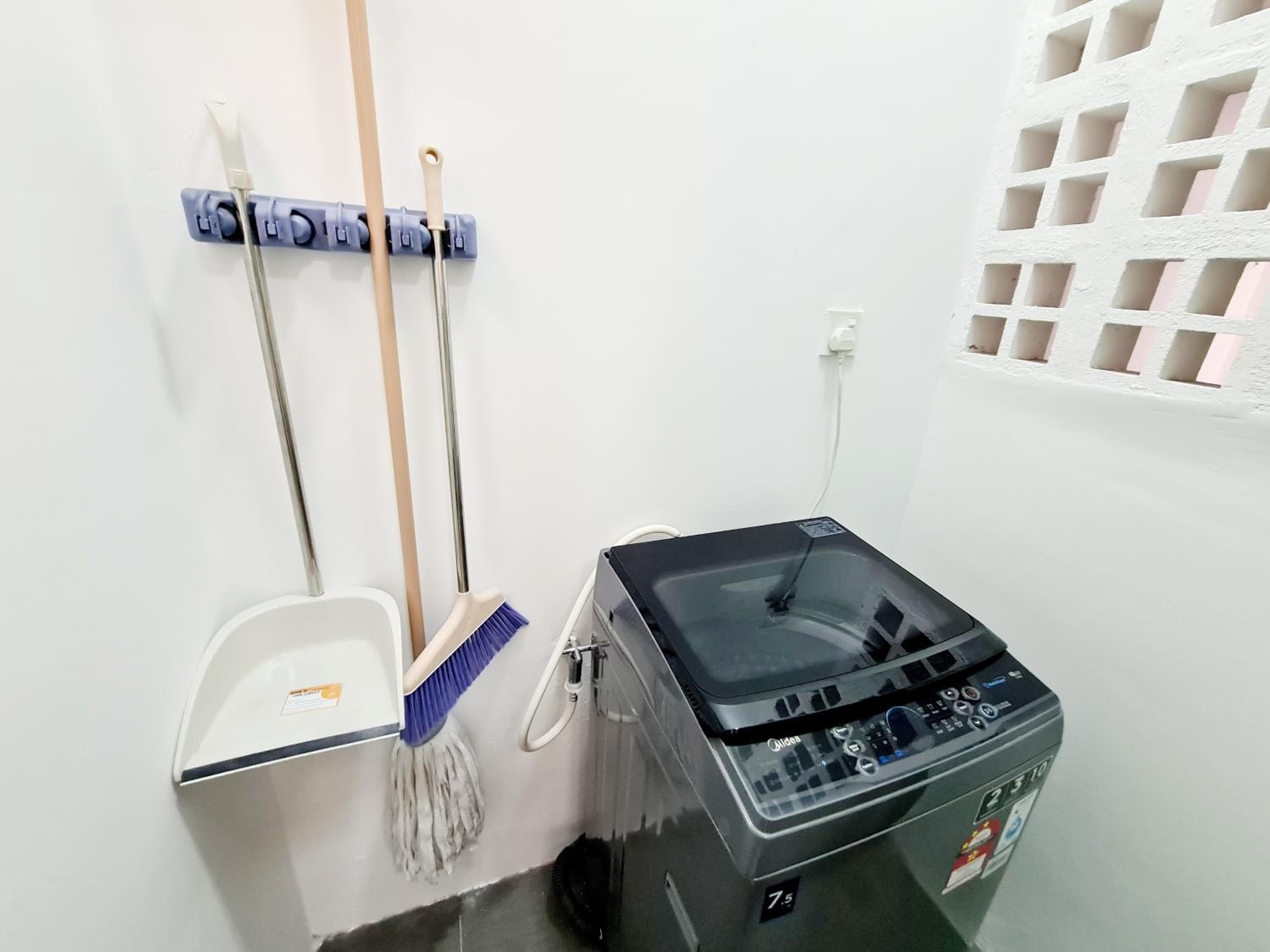 2 Rooms 6 Guest VIM3, ISP School Desa Parkcity, One Utama, Bandar Menjalara, Kepong, Sri Damansara, Mutiara Damansara, Damansara Perdana, Kota Damansara, K