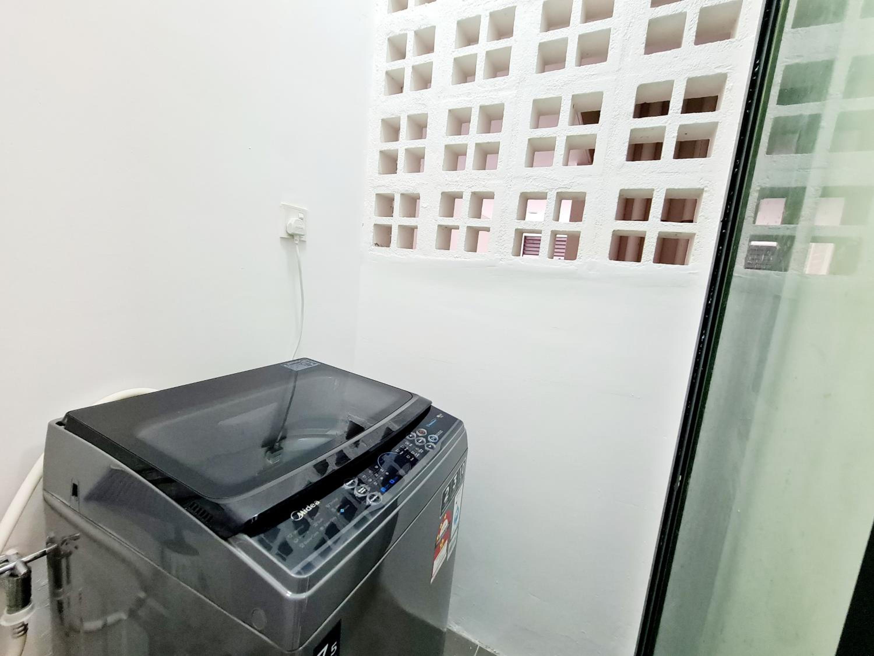2 Rooms 6 Guest VIM3, ISP School Desa Parkcity, One Utama, Bandar Menjalara, Kepong, Sri Damansara, Mutiara Damansara, Damansara Perdana, Kota Damansara, K