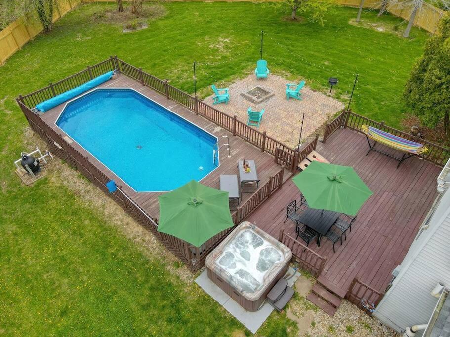 Indianapolis Vacations - The Retreat - Private Pool-Spa-Firepit-Gameroom - Property Image 1