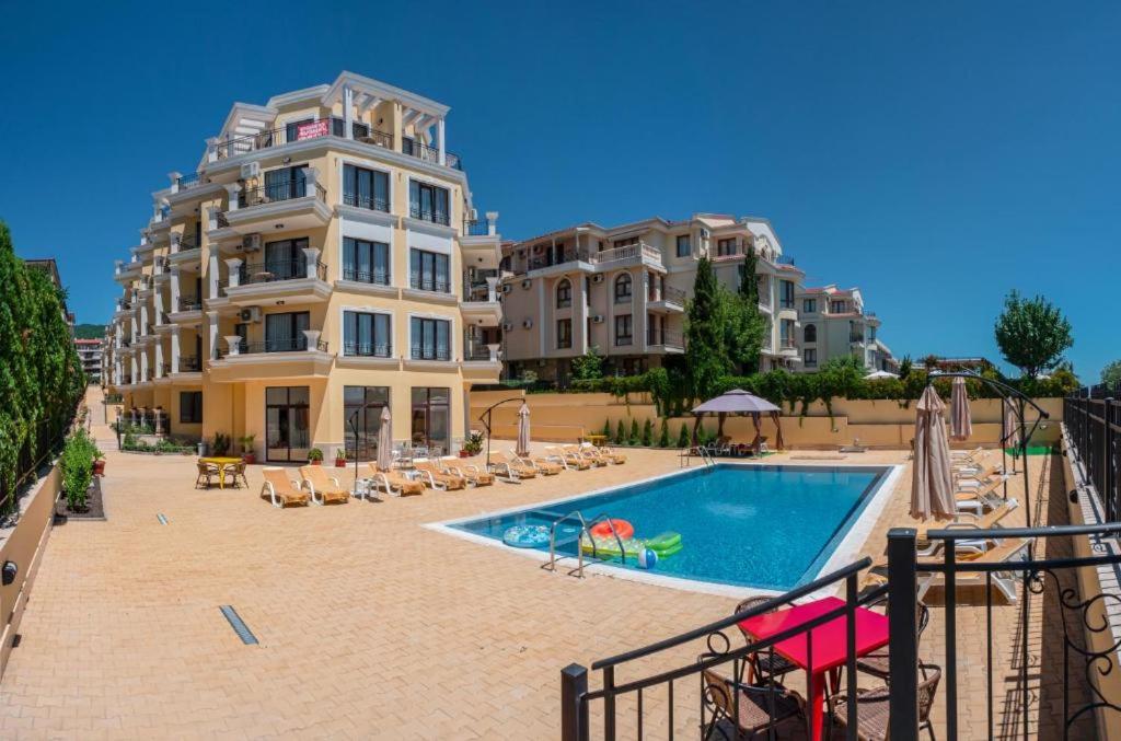 HORIZON 3 'Б' Studio Sveti Vlas