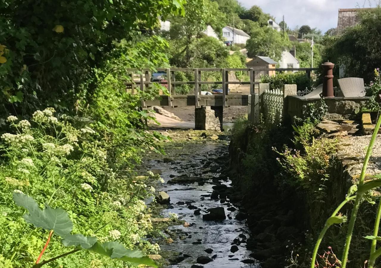 3 Bed in Helford oc-hcwedn