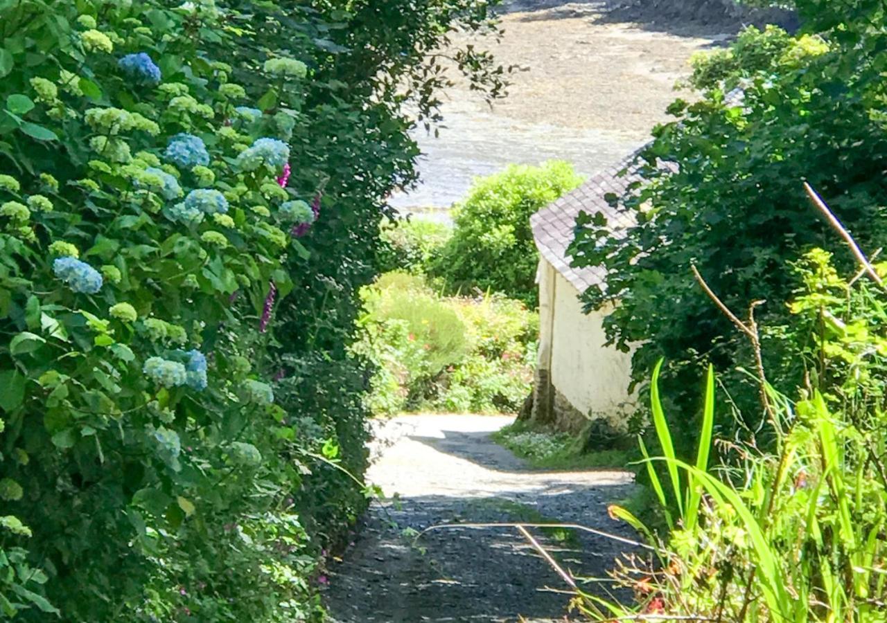 3 Bed in Helford oc-hcwedn
