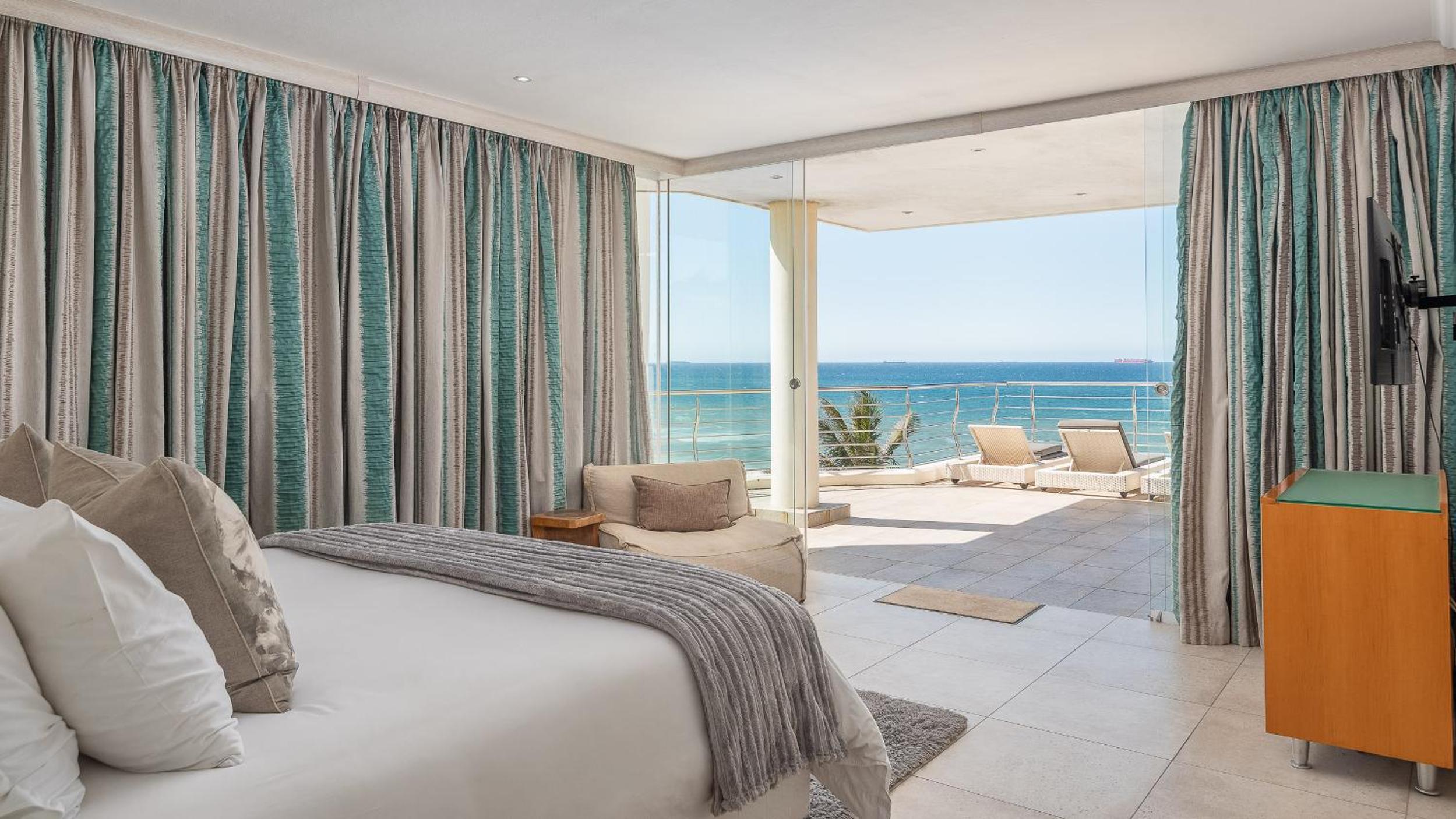 Casa Playa No 5 Modern Off Grid Beach Apartment view 3