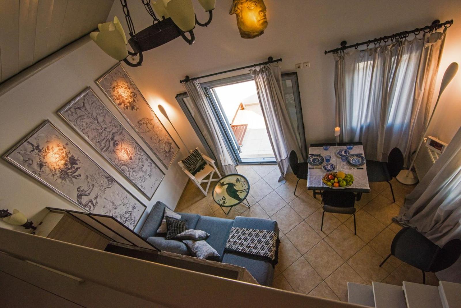 Domus Arch Residences