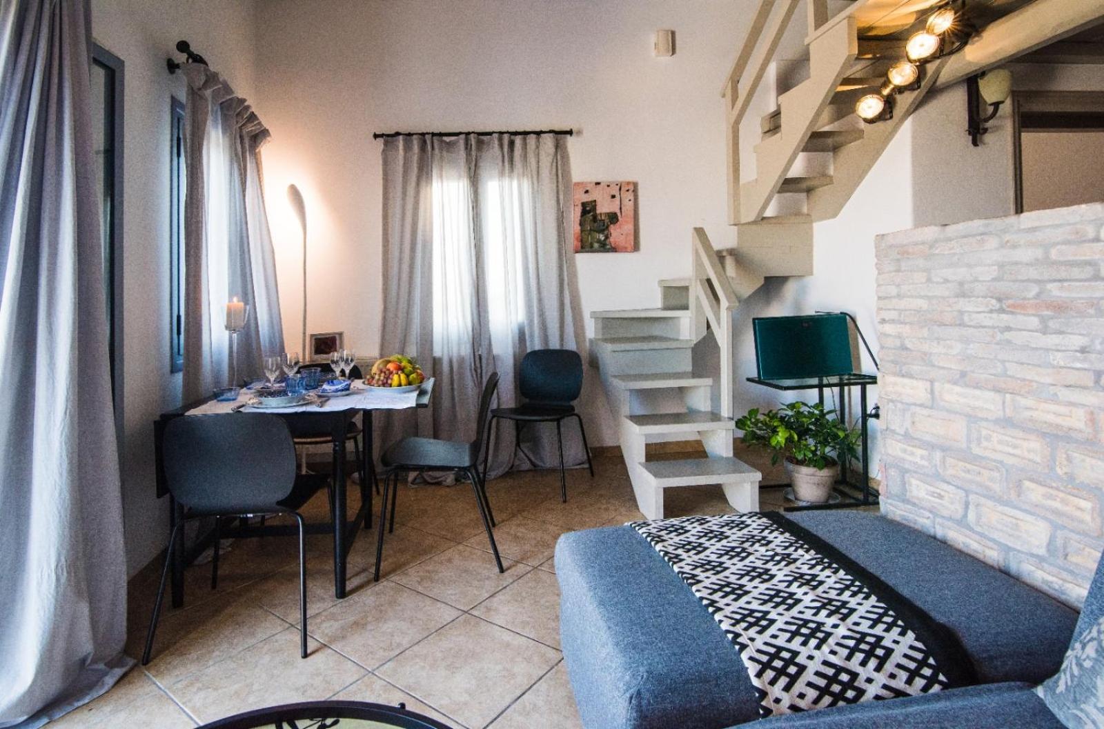 Domus Arch Residences