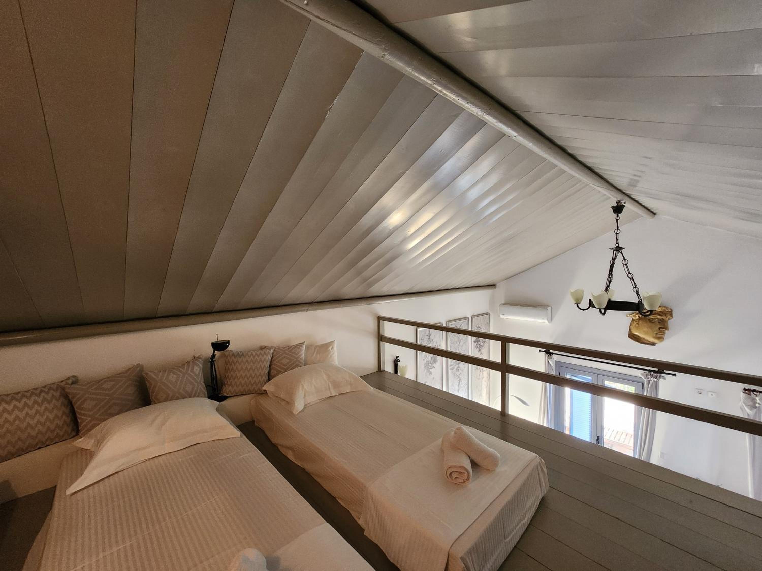 Domus Arch Residences
