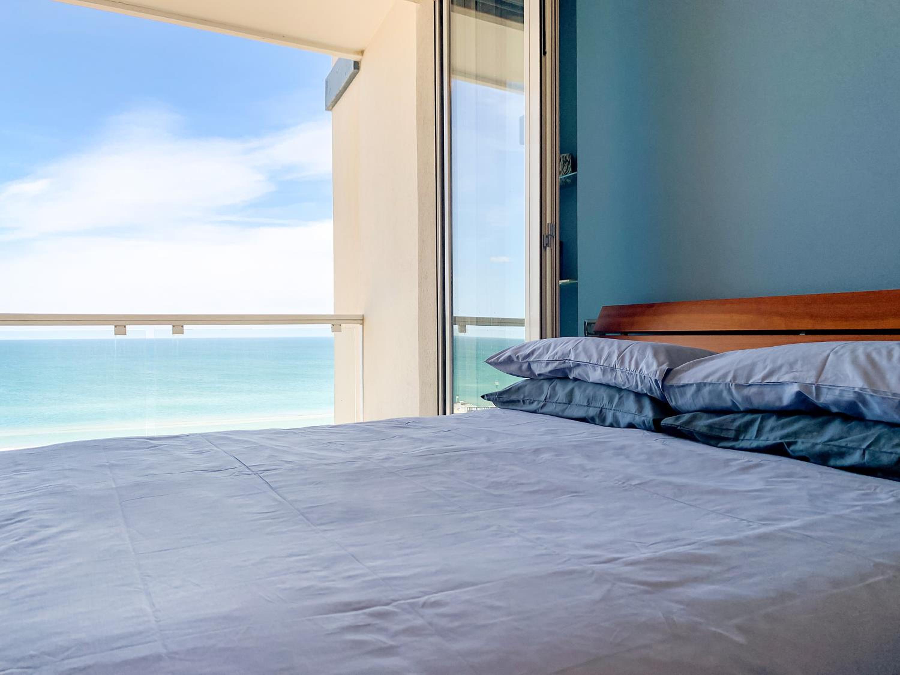 LUXURY BLUE LIVING RICCIONE PORTO view 3