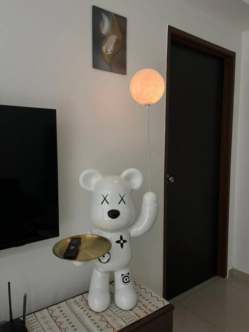 Cozy Haven Condo with PS4 & Nexflix at Menara Sentral photo 4