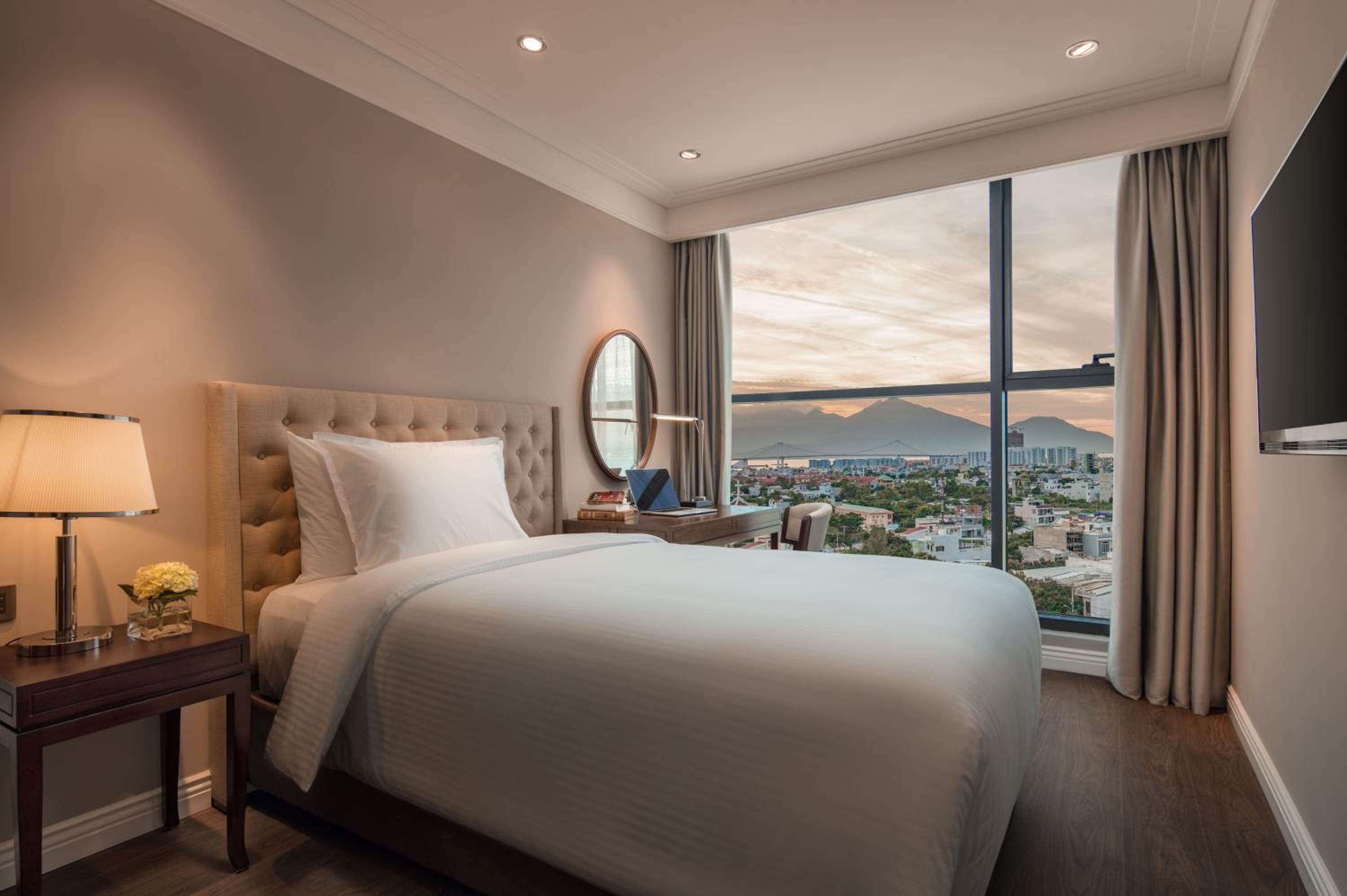 Luxury Apartment Ocean View Free Pool