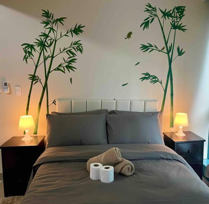Zen 1BR One Uptown BGC w/ Netflix, Pool & Gym view 4