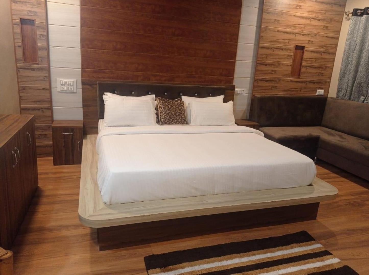 Photo 9