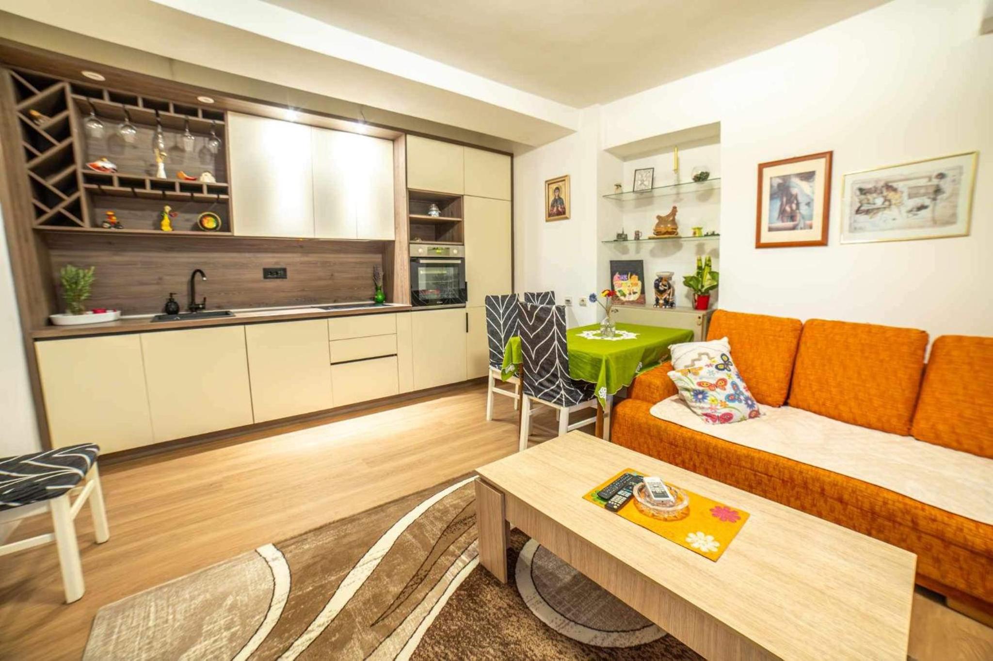 Apartman GIF
