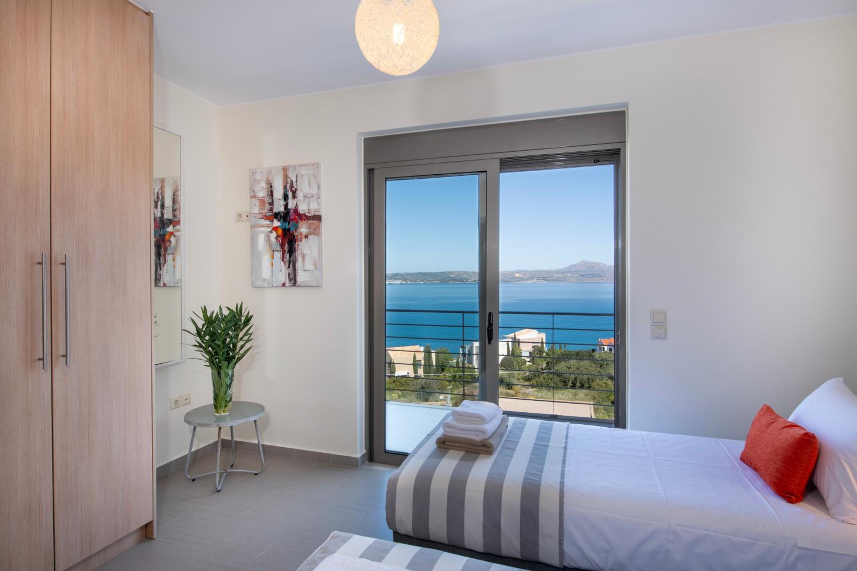 Ashlin seaside Luxury Apartment