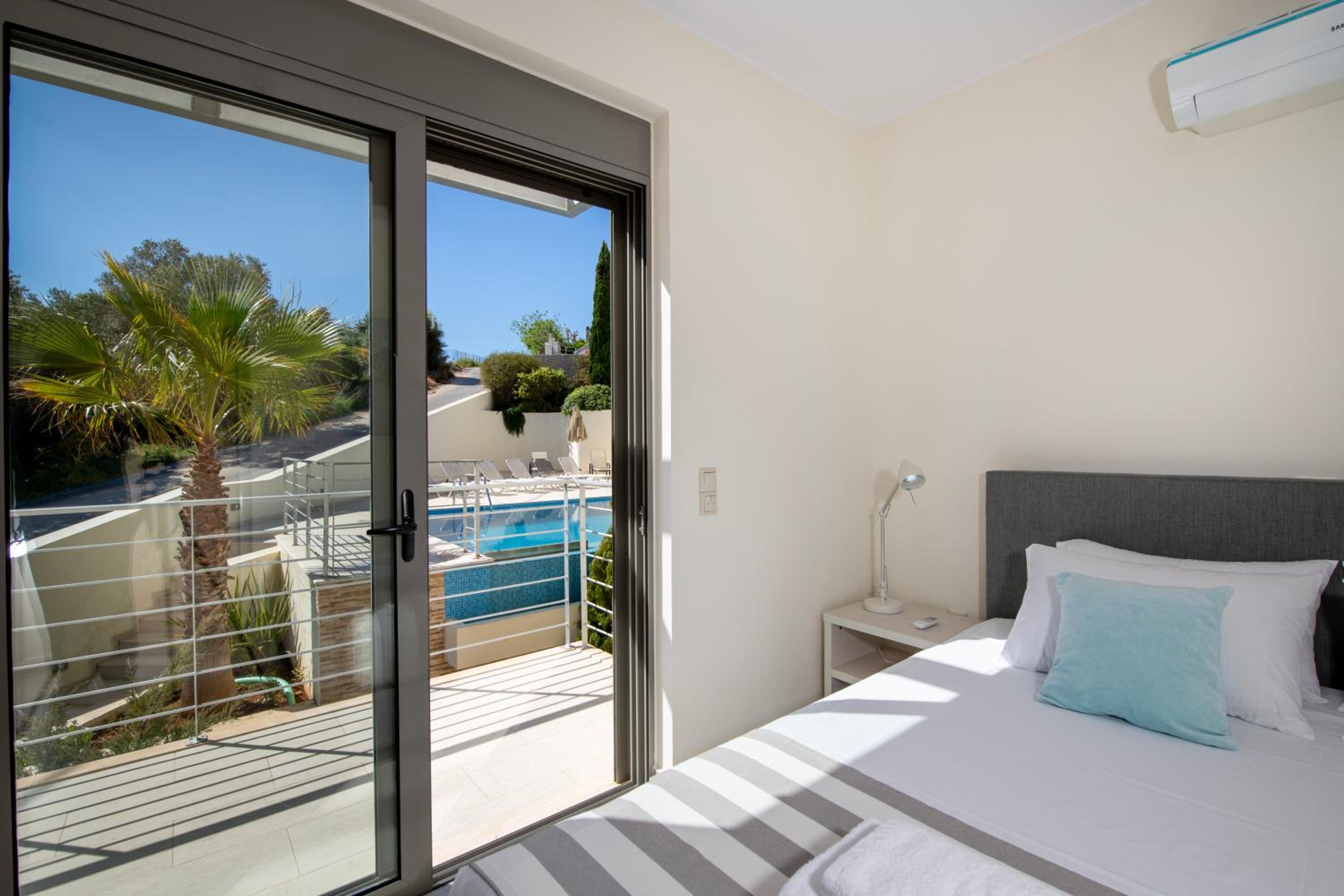 Ashlin seaside Luxury Apartment