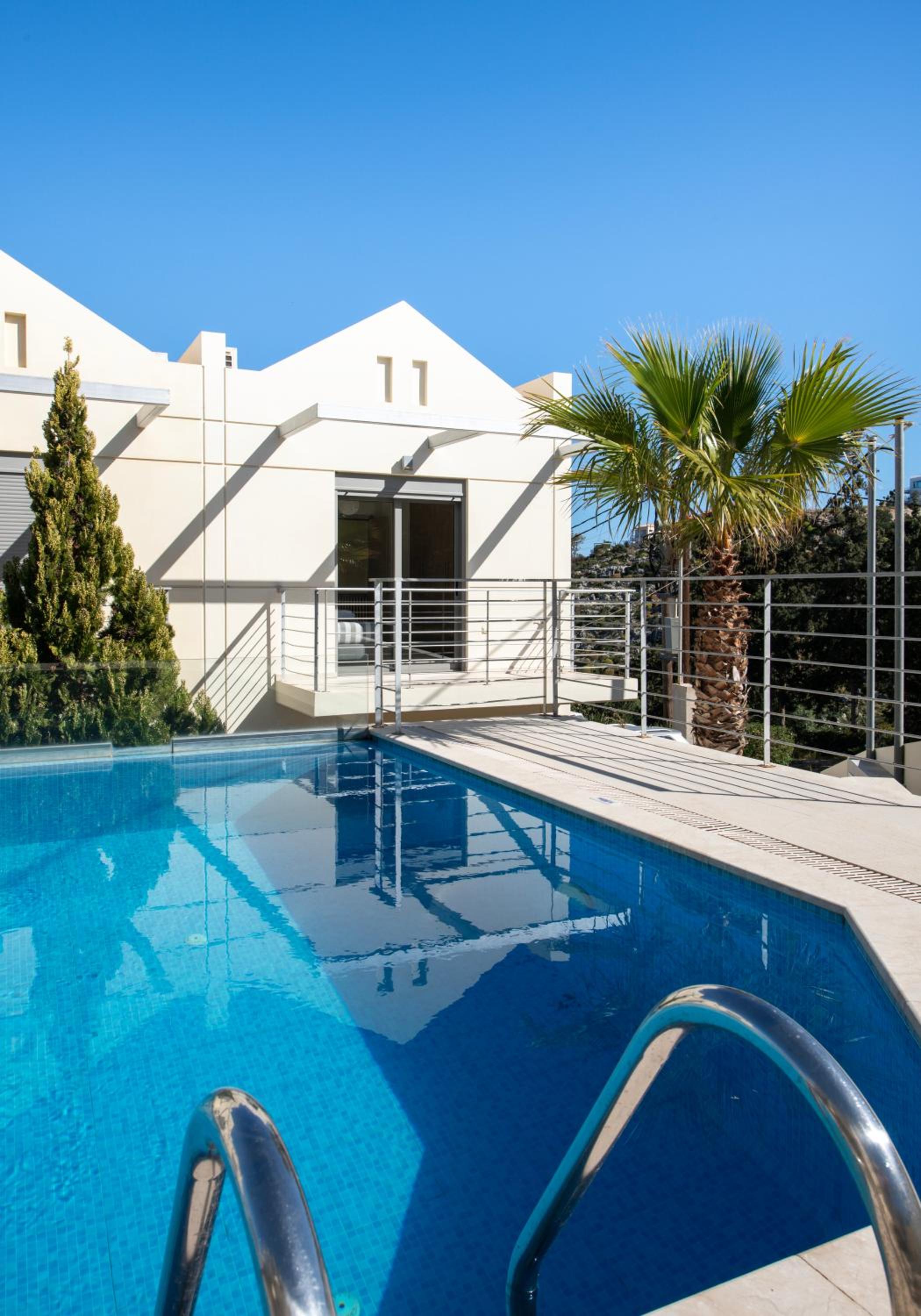 Ashlin seaside Luxury Apartment