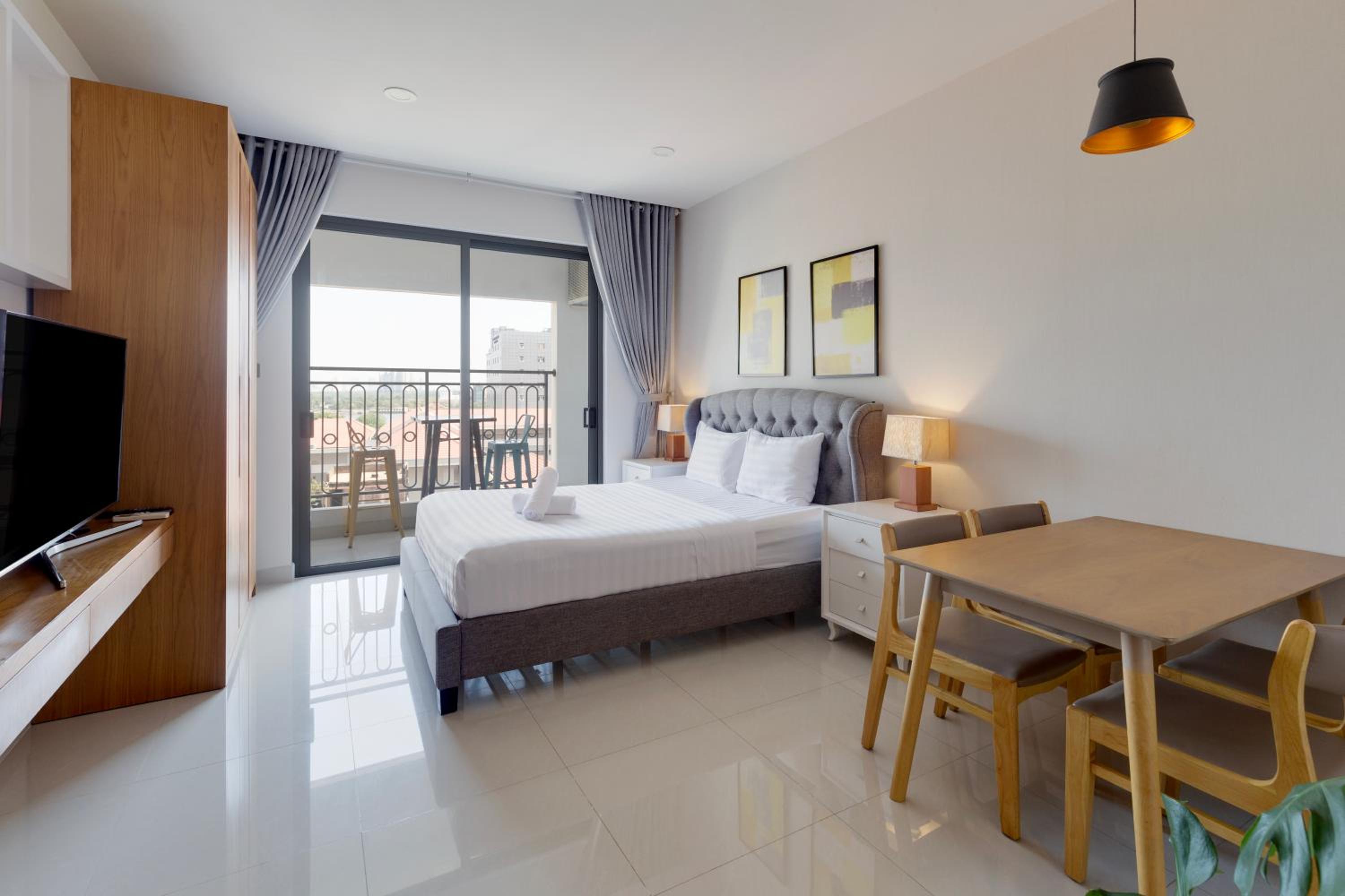 NU Saigon Apartment Service - center District 4