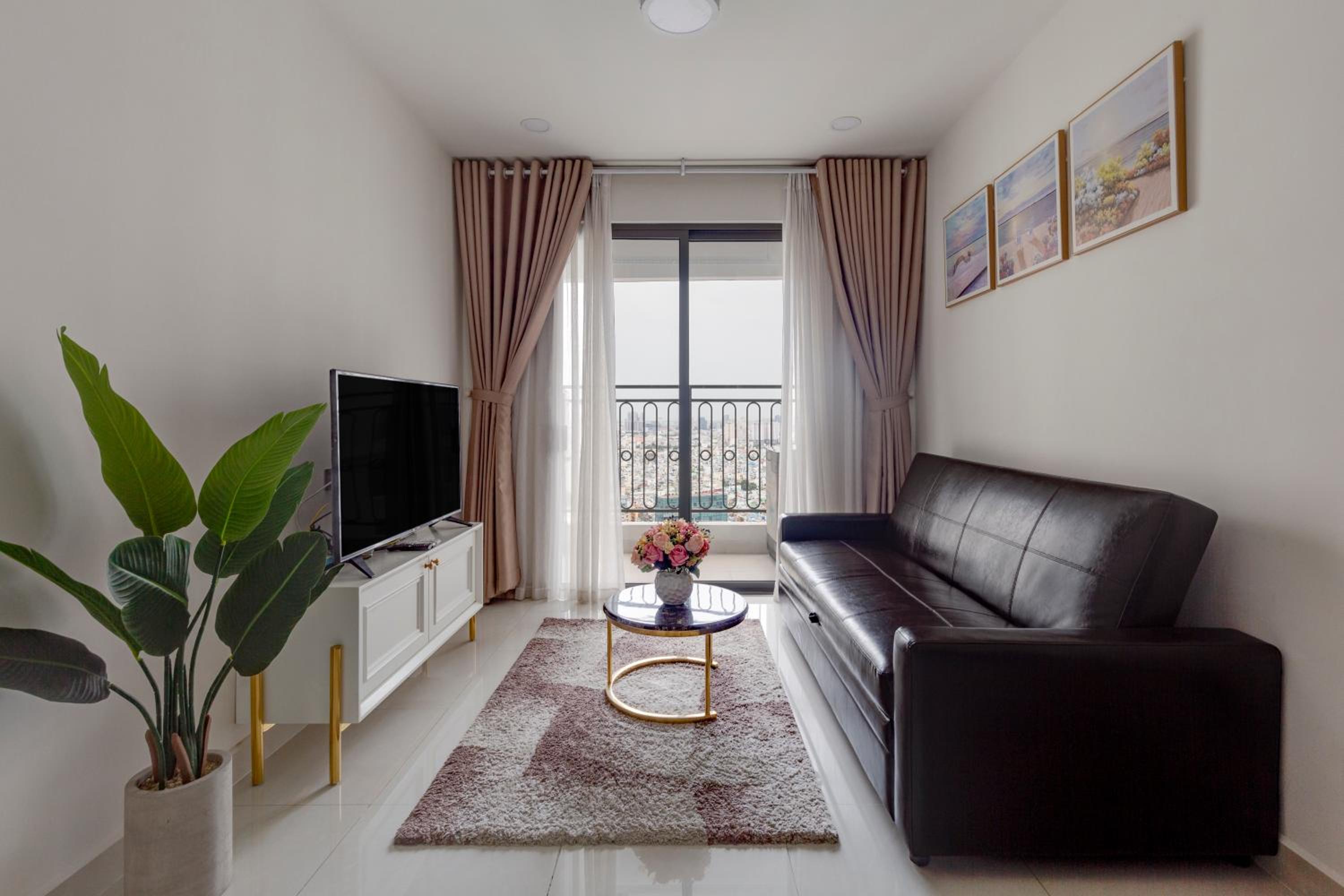 NU Saigon Apartment Service - center District 4