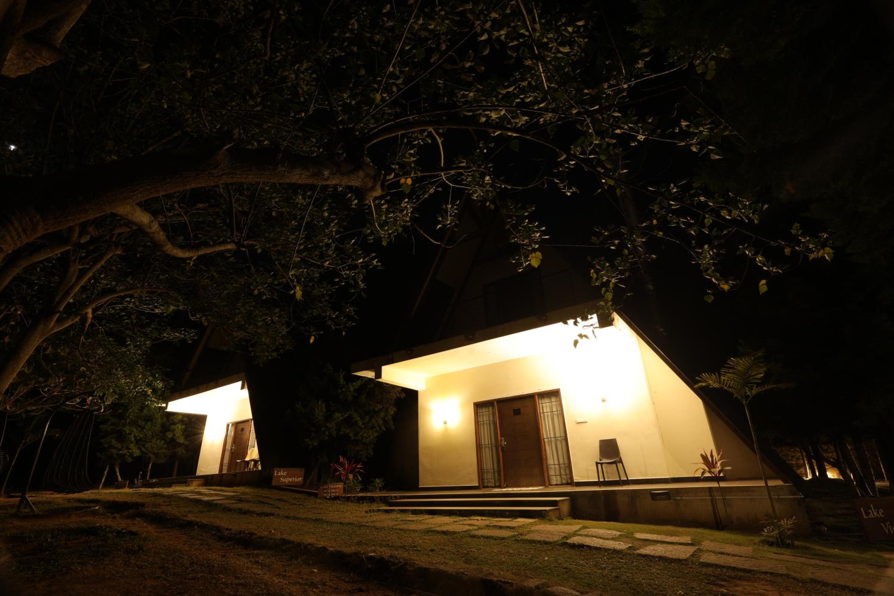 Queens Hotel -Yellow Lake Resorts &Spa -Yercaud