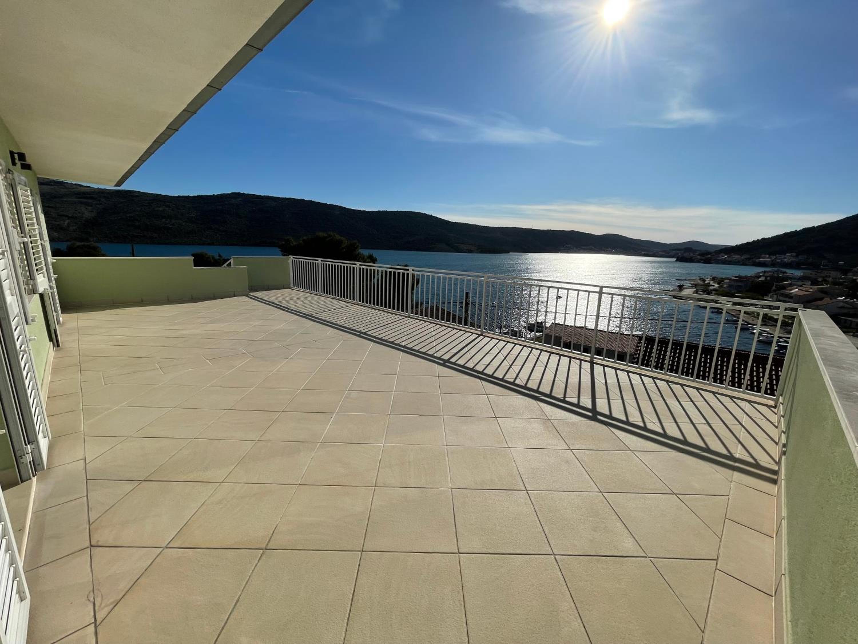 Seaview apartments