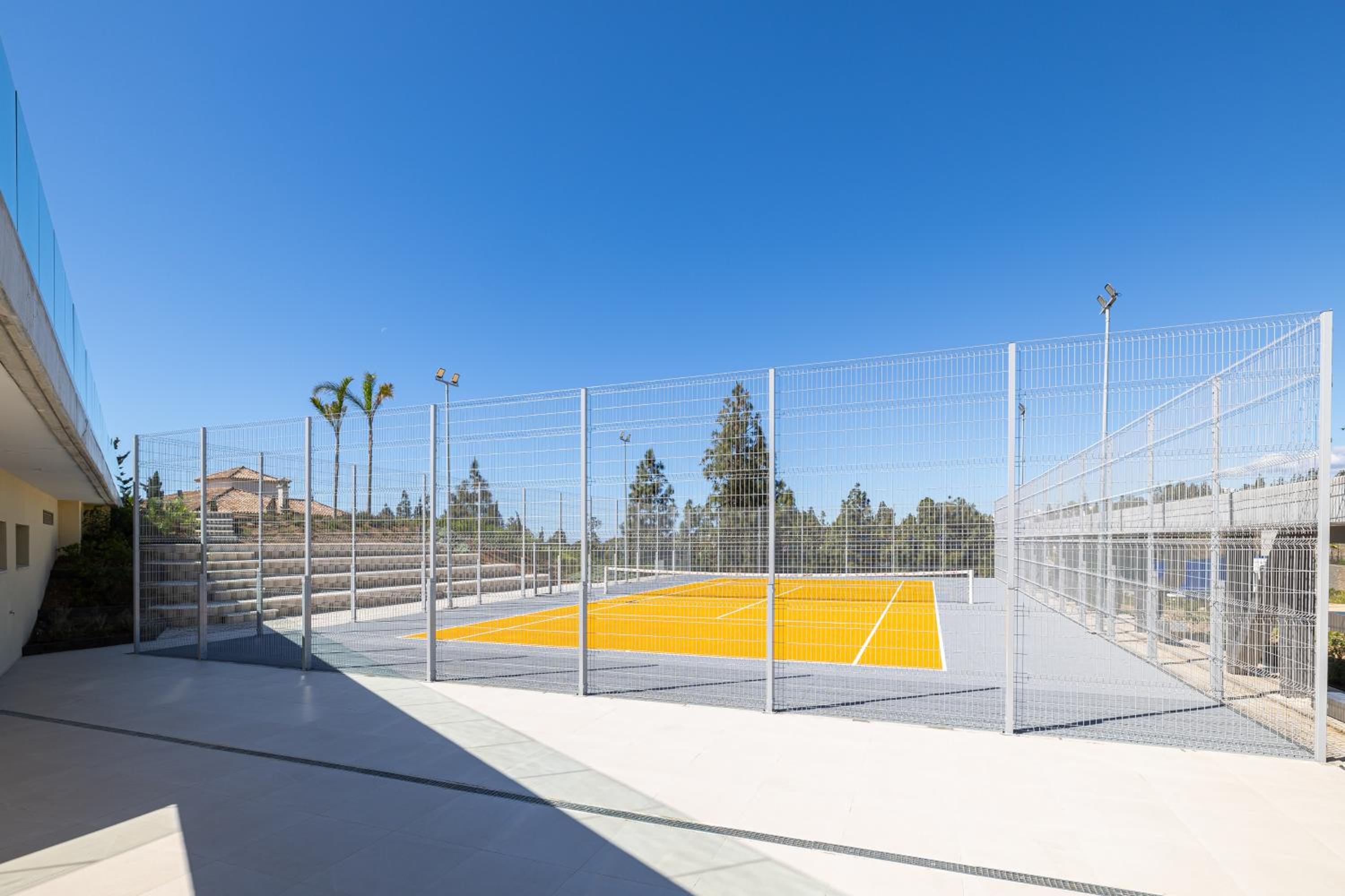 Luxury House Chaparral Golf E70 by AORA STAY