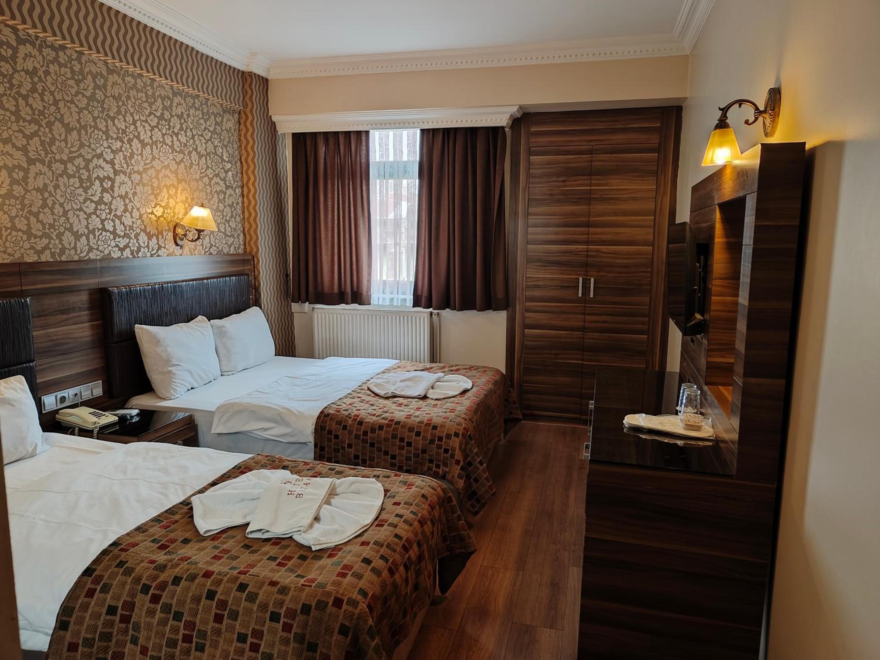 Hotel Bazaar becomes Bazaar Otel. - Image 75