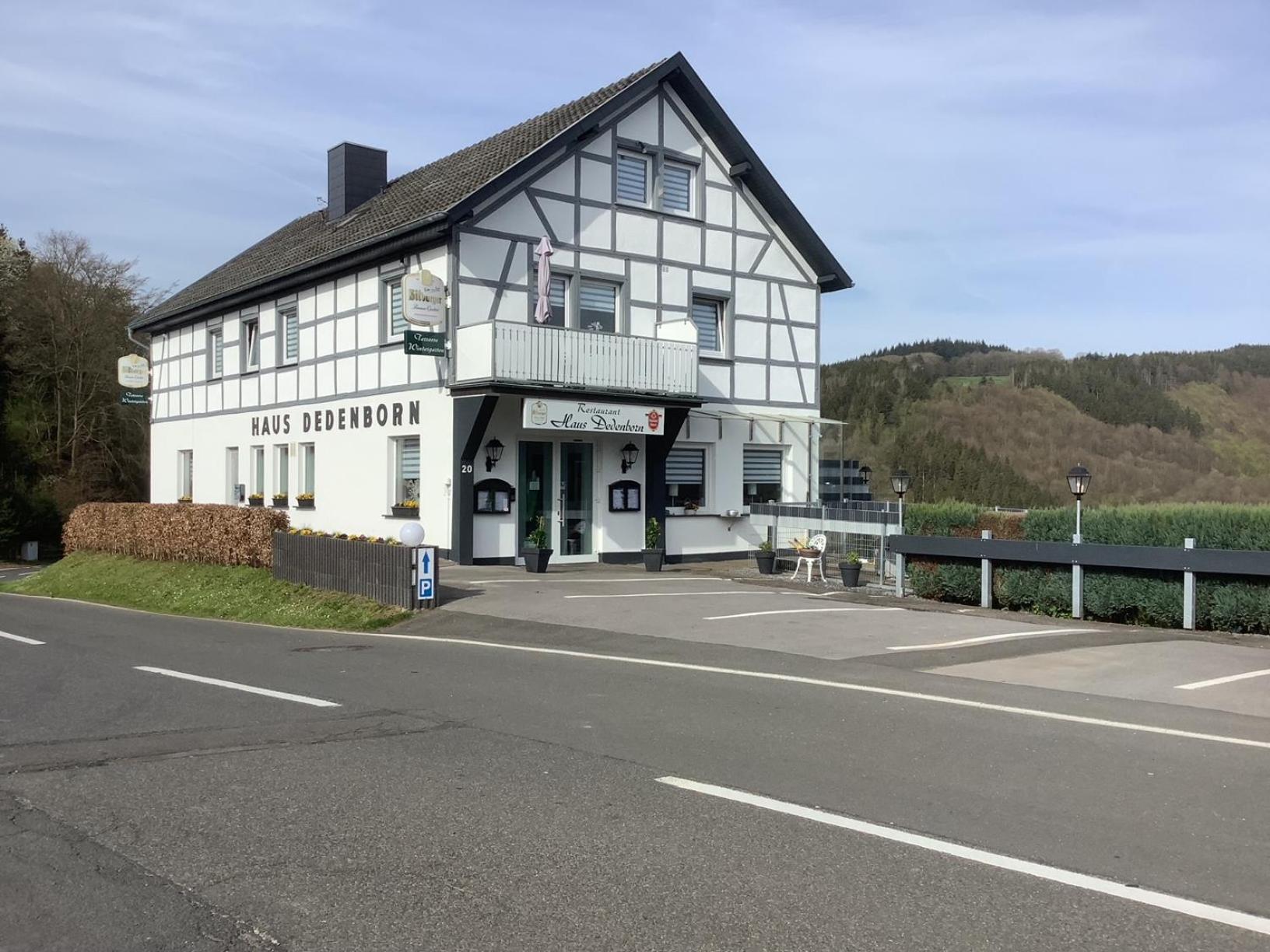 Berg Blick Eifler Bauernhaus modern restauriert