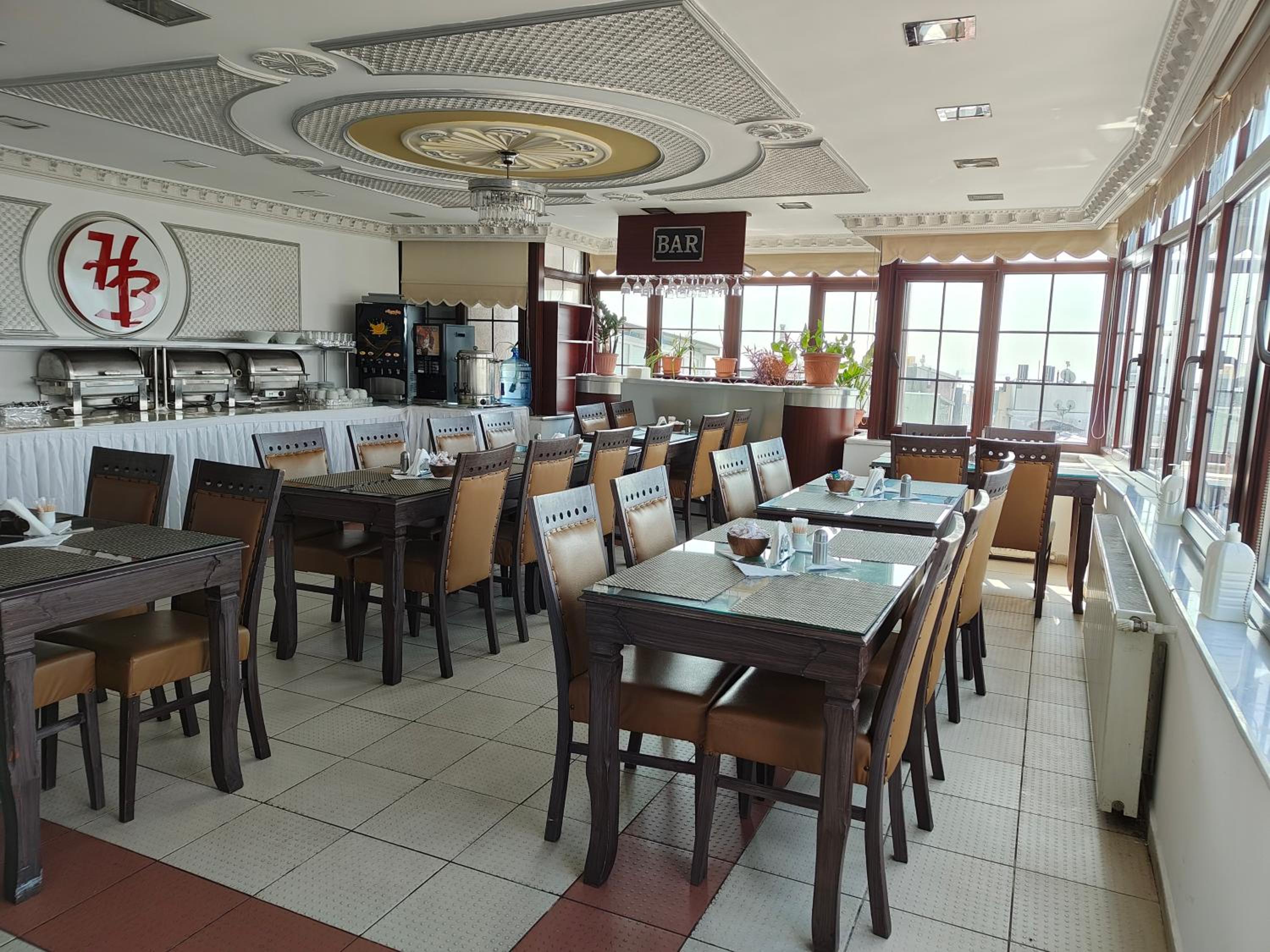 Hotel Bazaar becomes Bazaar Otel. - Image 81