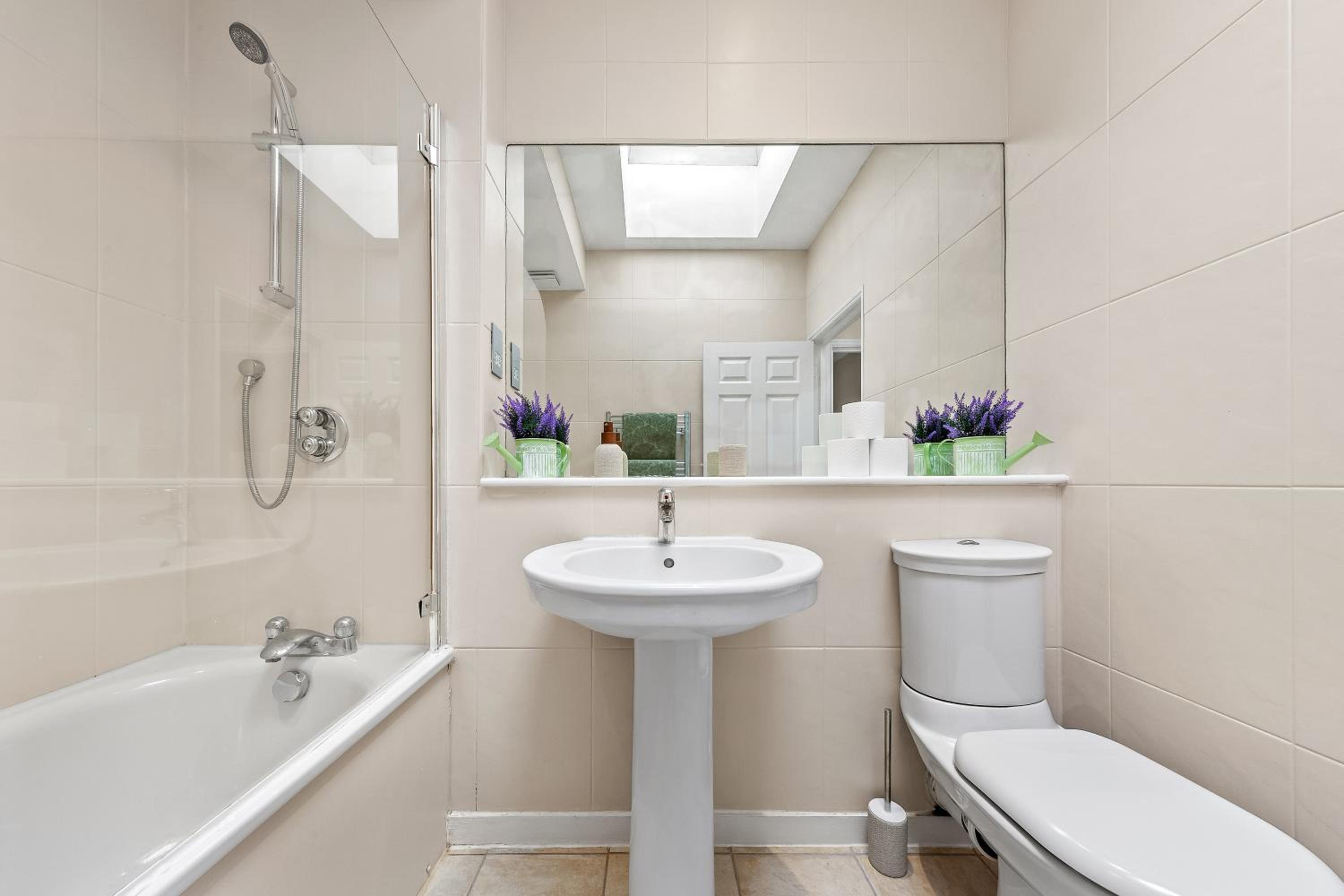 Royal College of Art Prime One bedroom Stay in The Heart Of London