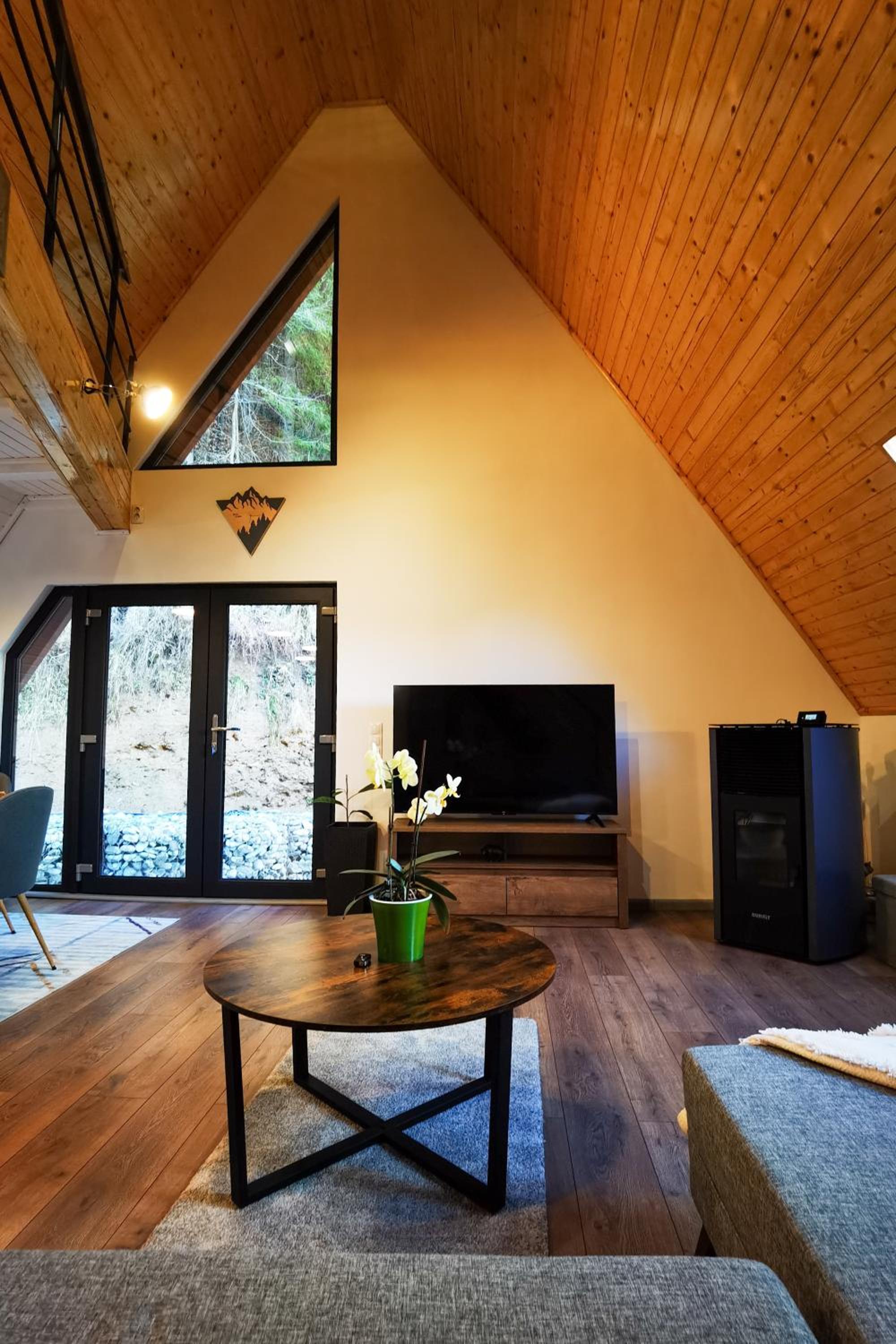 Wild Cabin