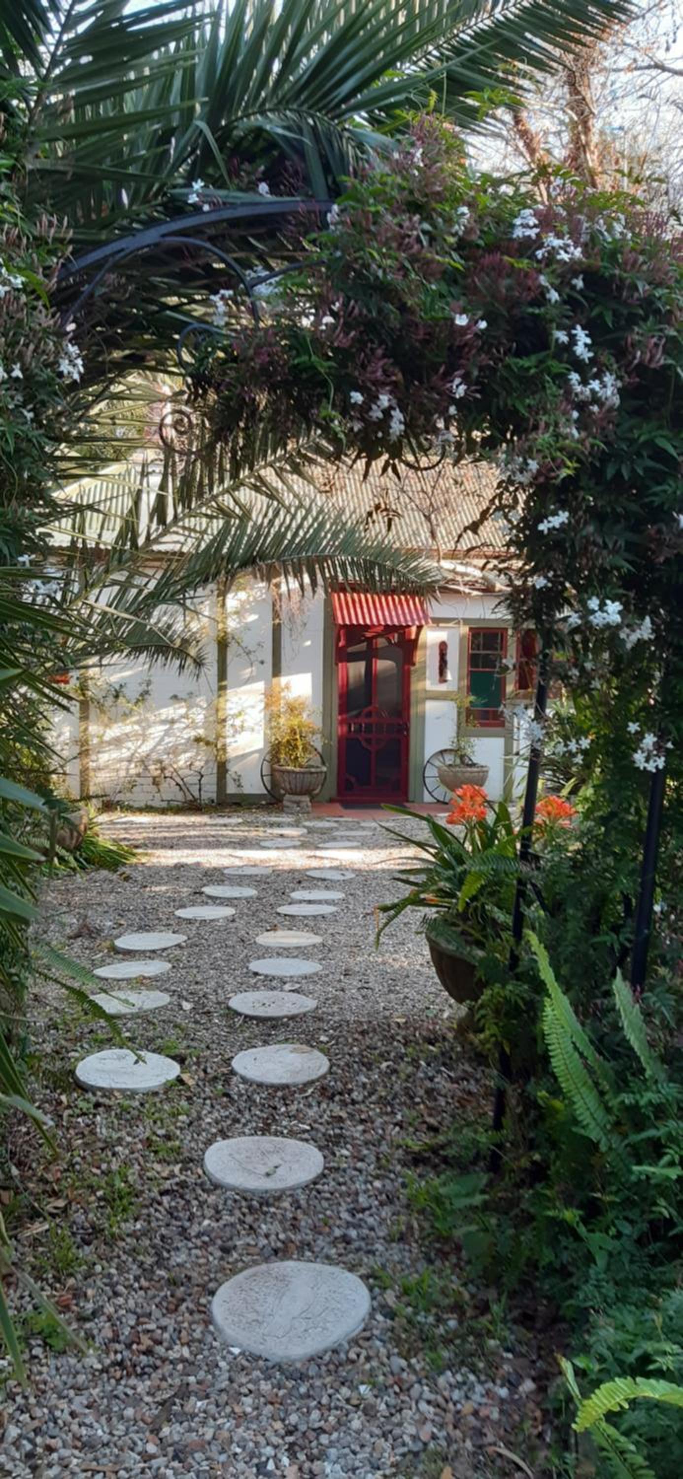 Garden studio