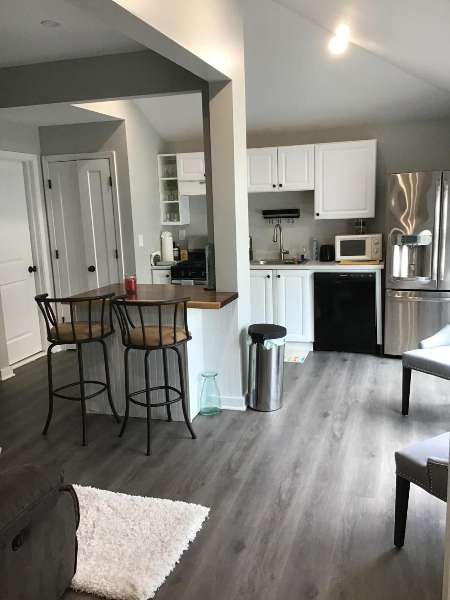 One bedroom apartment near Pier village view 3