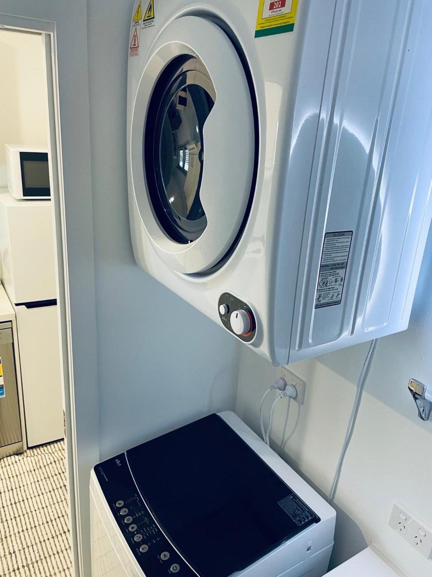 Easy Room Next to Bond University