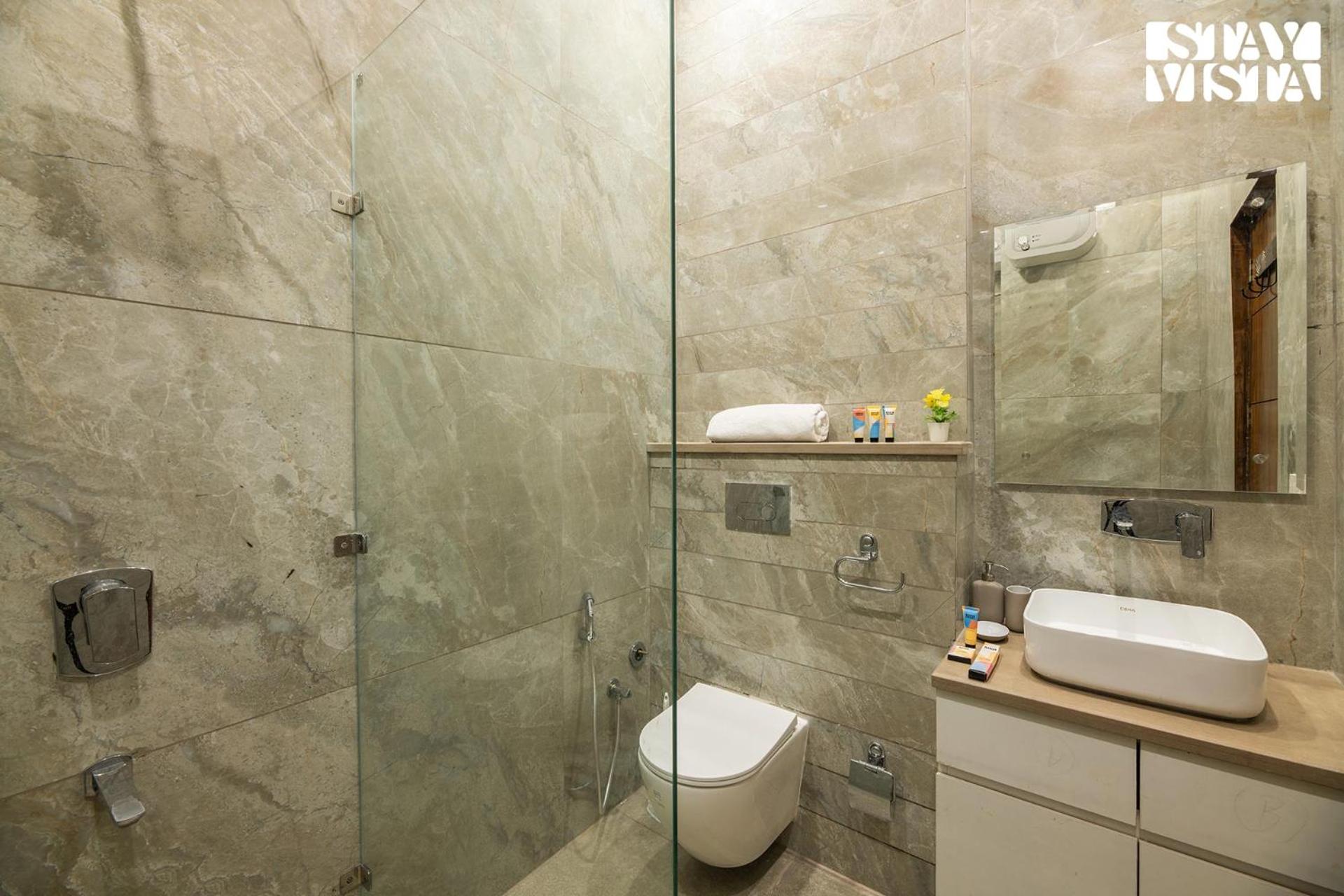 StayVista at Rootanian with Bathtub & Terrace