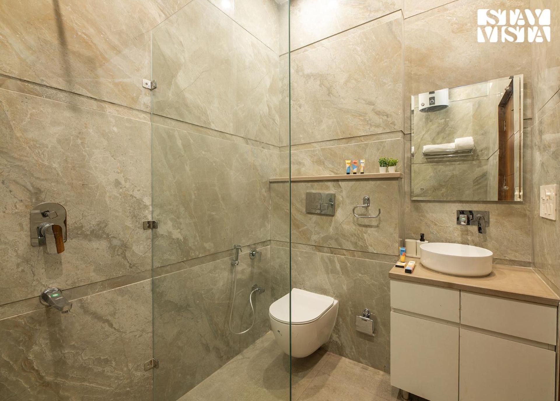 StayVista at Rootanian with Bathtub & Terrace