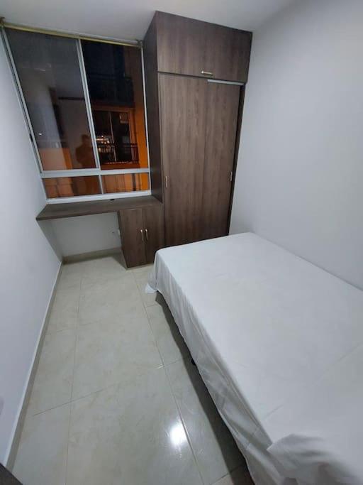 Apartamento en condominio con piscina