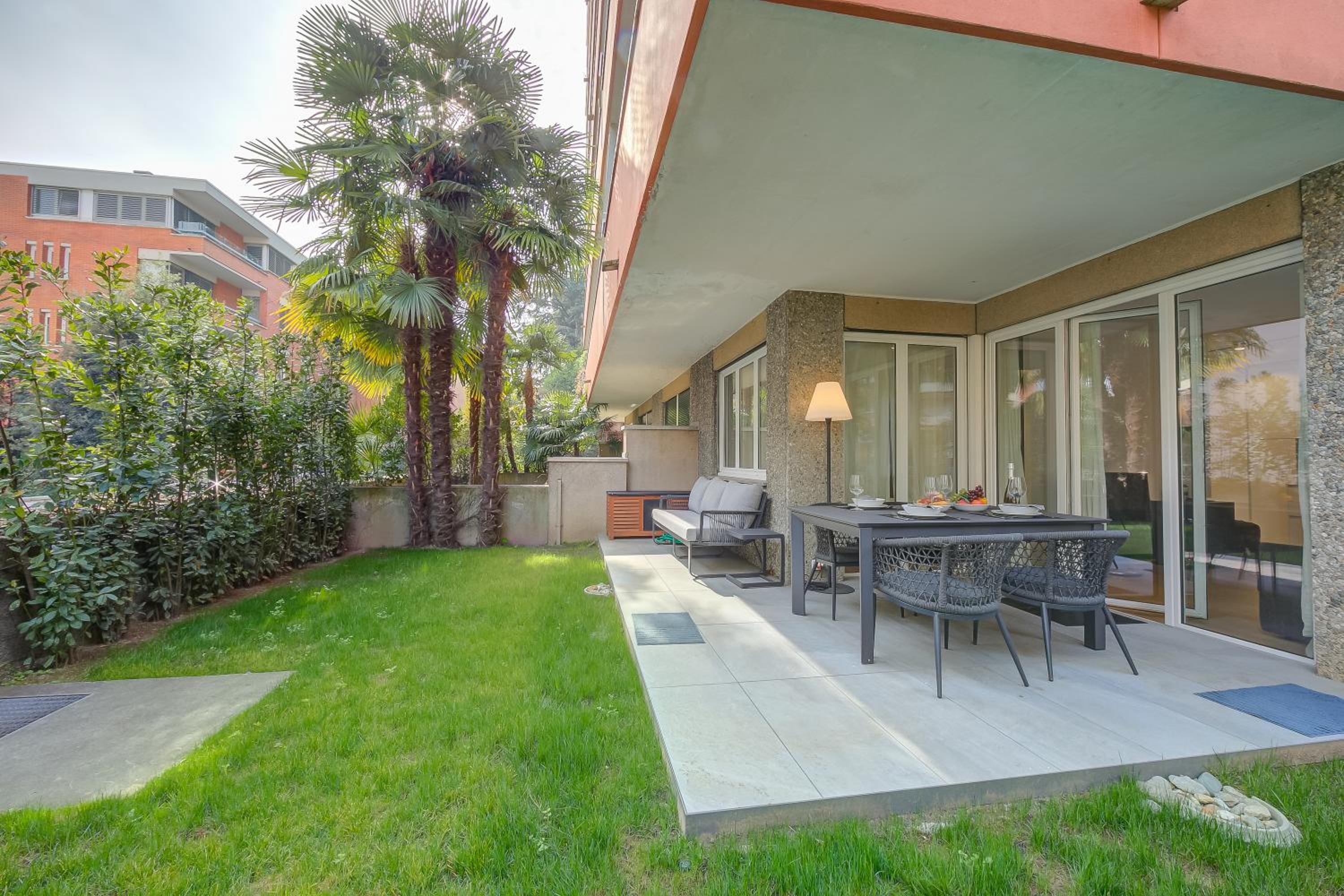 Res. San Marco 1 with Private Garden - Happy Rentals