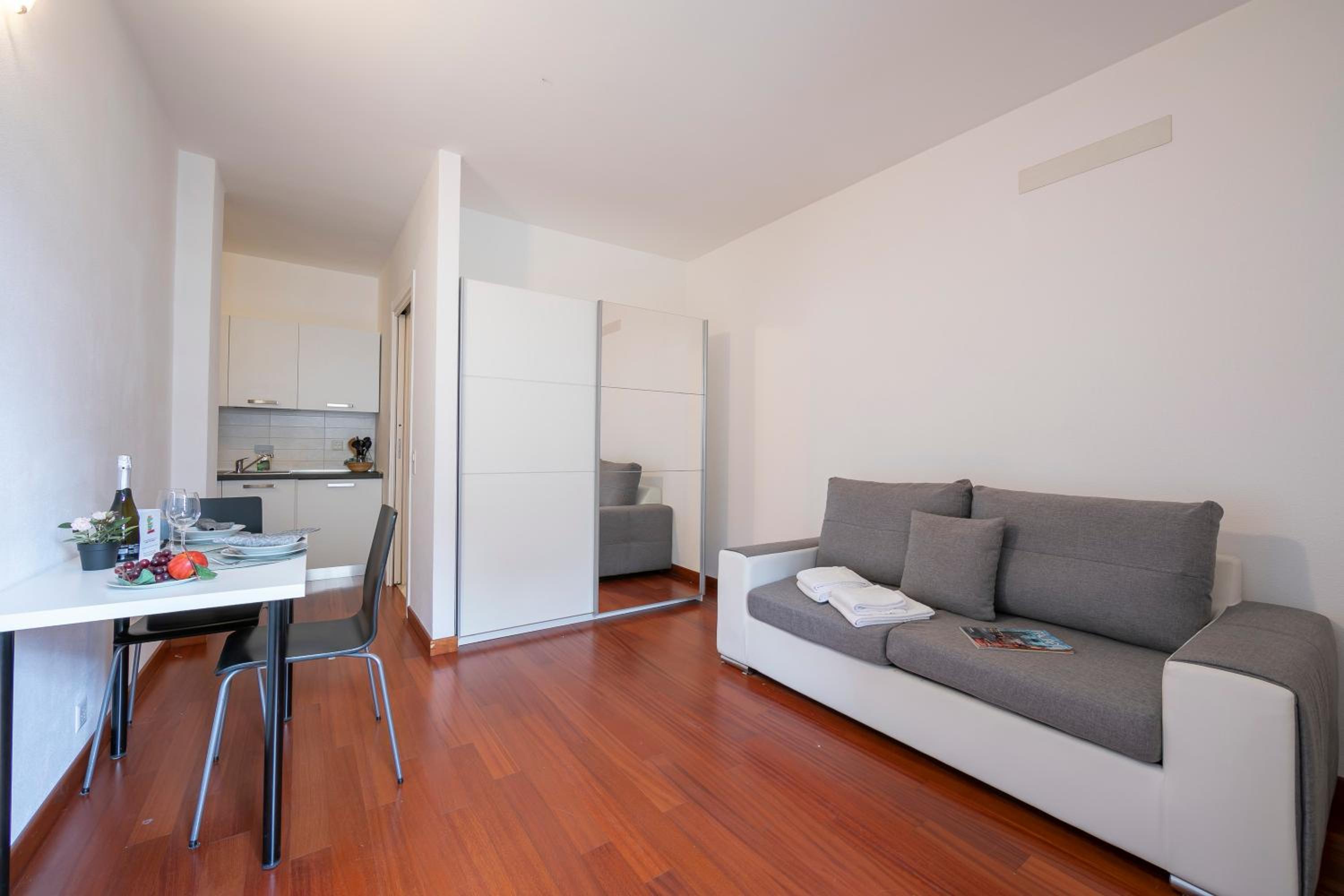 Moonlight - 150m from the lake - Happy Rentals