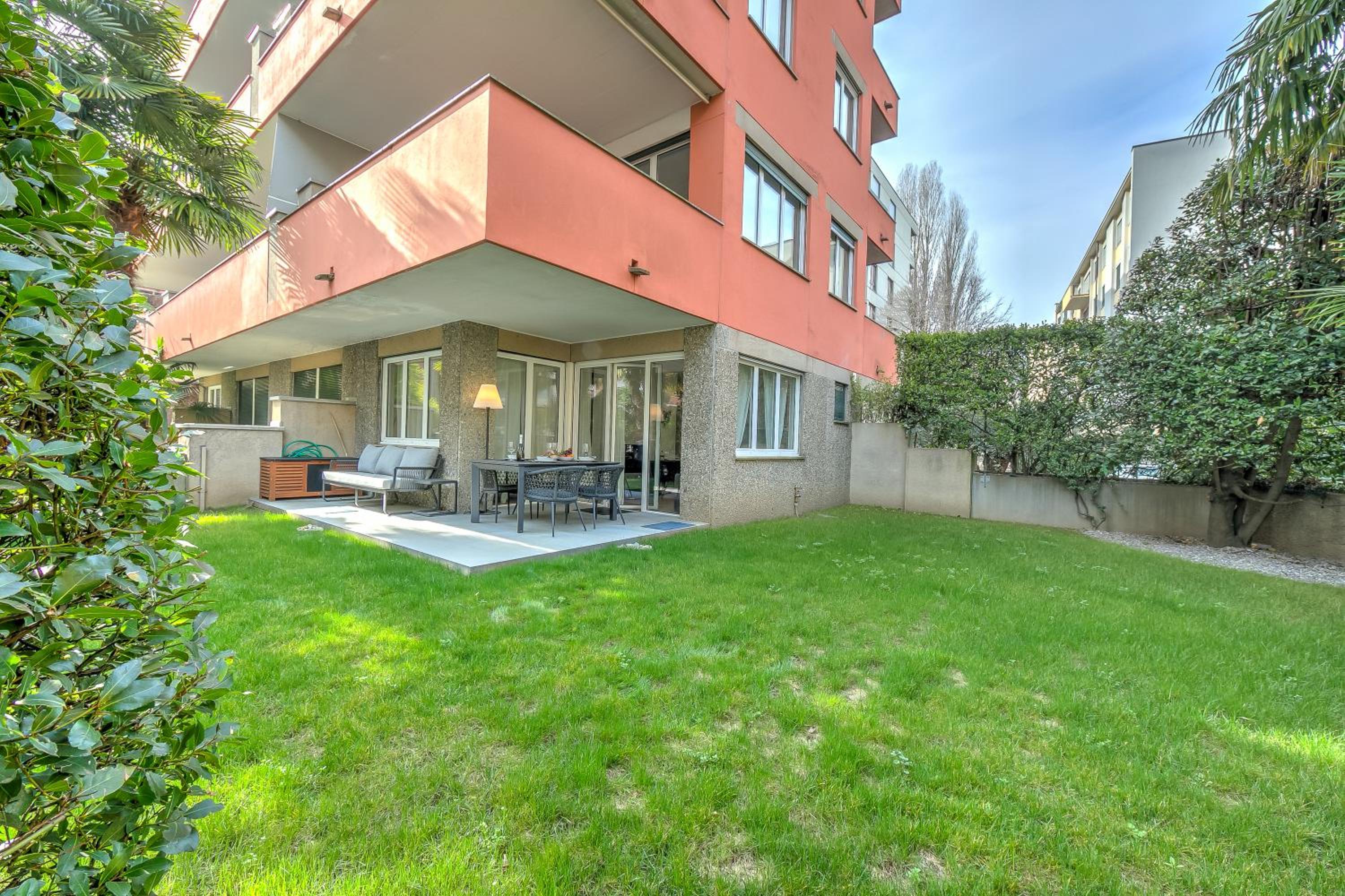 Res. San Marco 1 with Private Garden - Happy Rentals