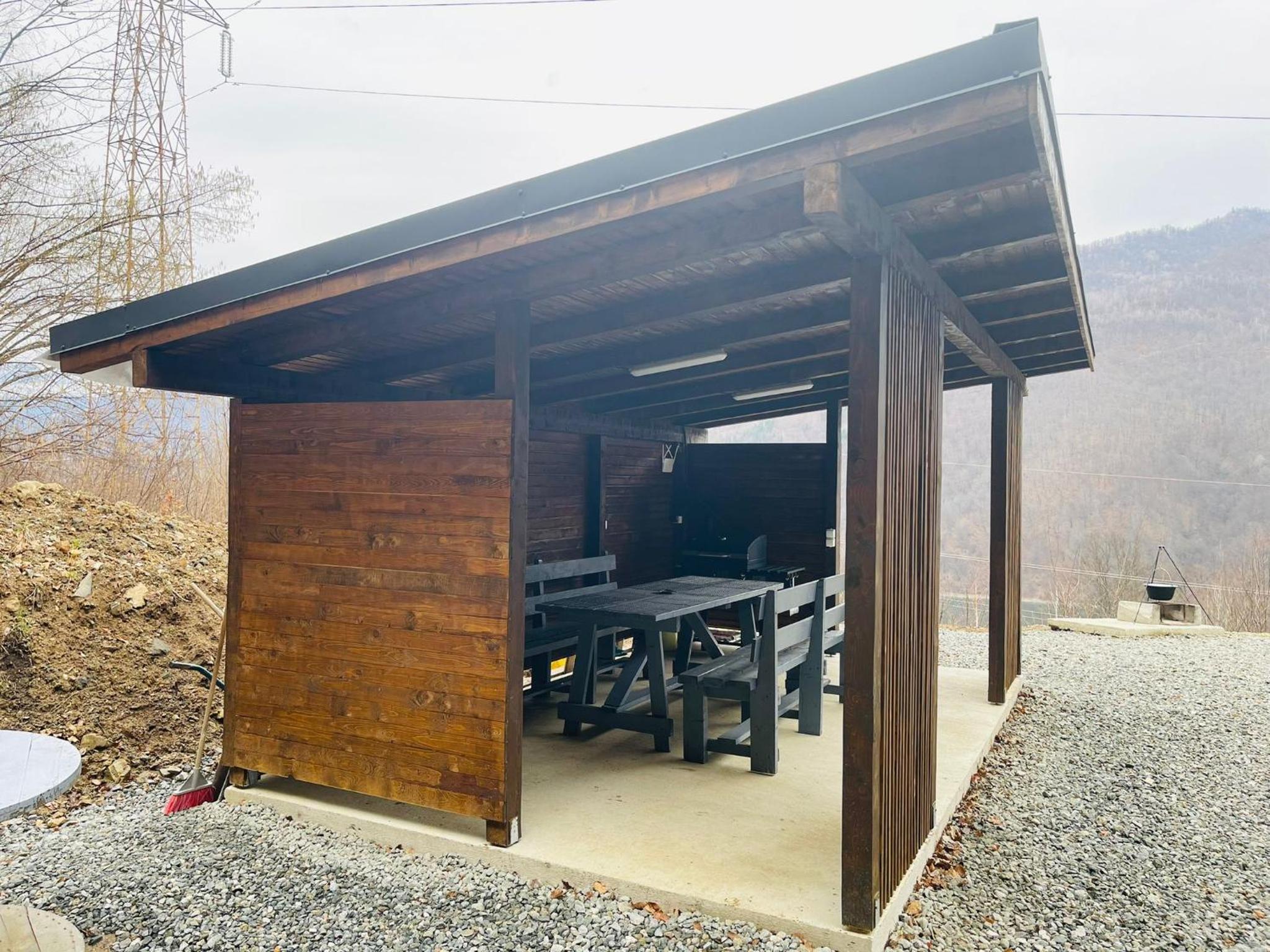 Wild Cabin