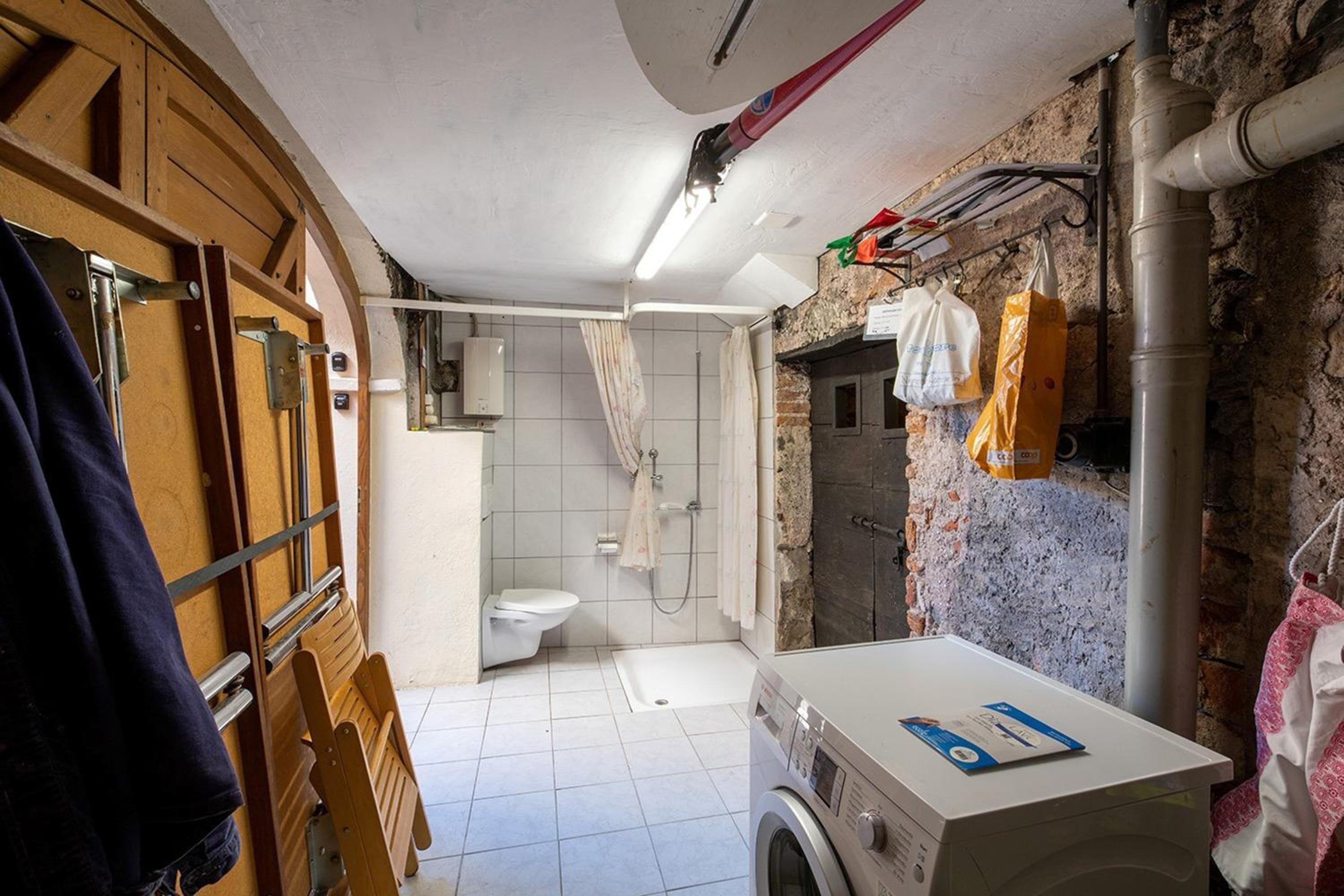Historical Caslano Apartments - Happy Rentals