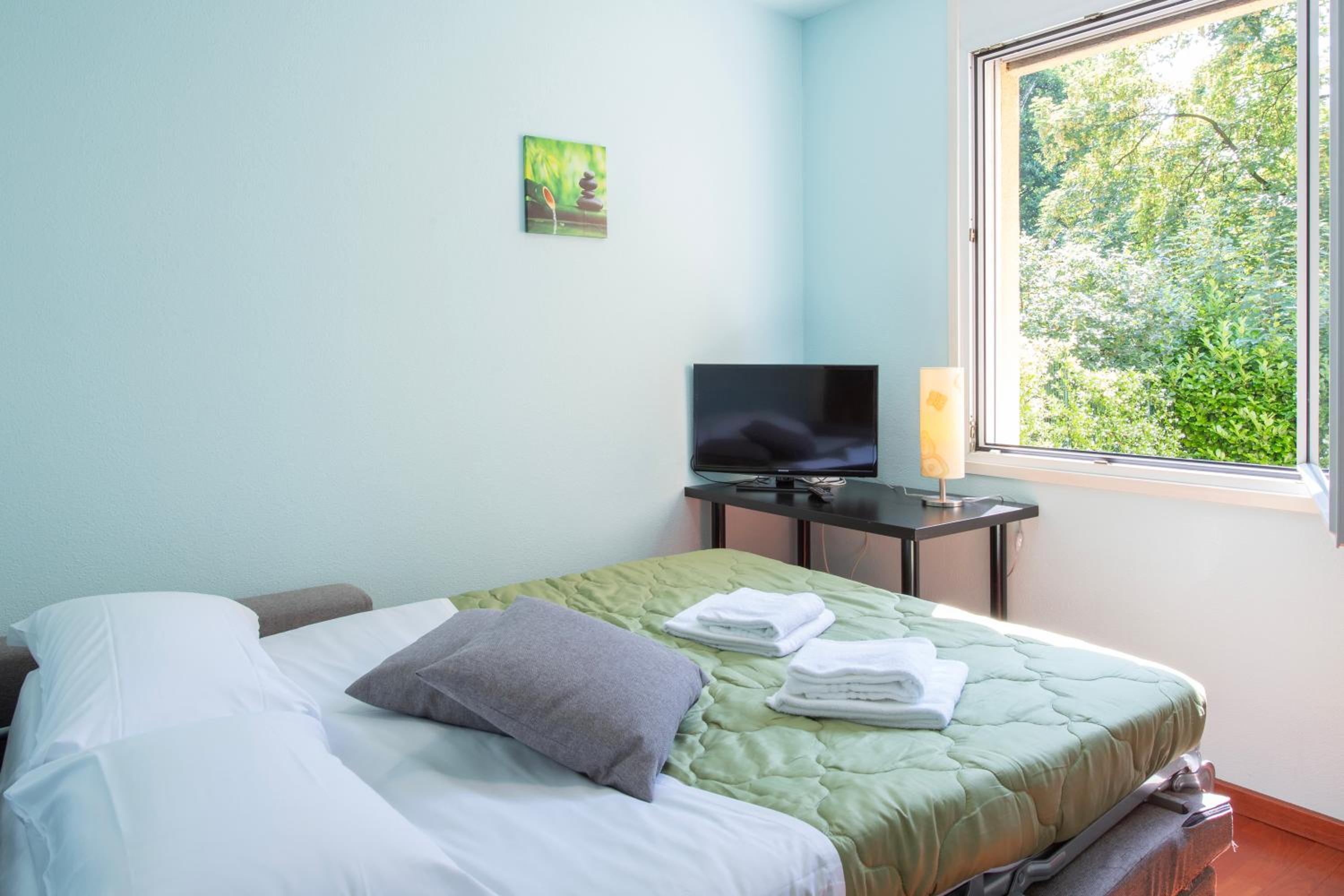Al Pontile Di Caslano - Happy Rentals