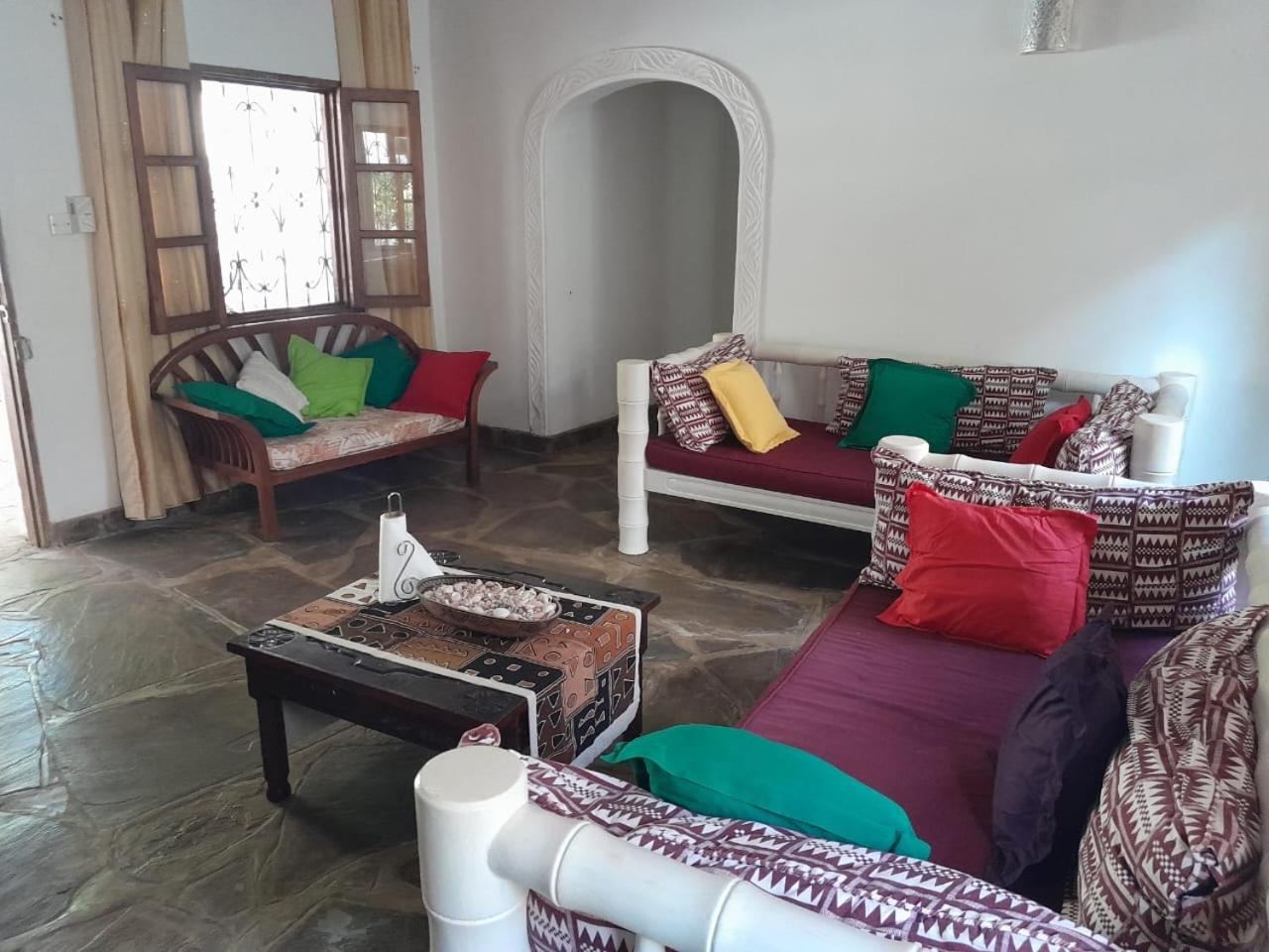 Lion Garden Villa 7 view 3