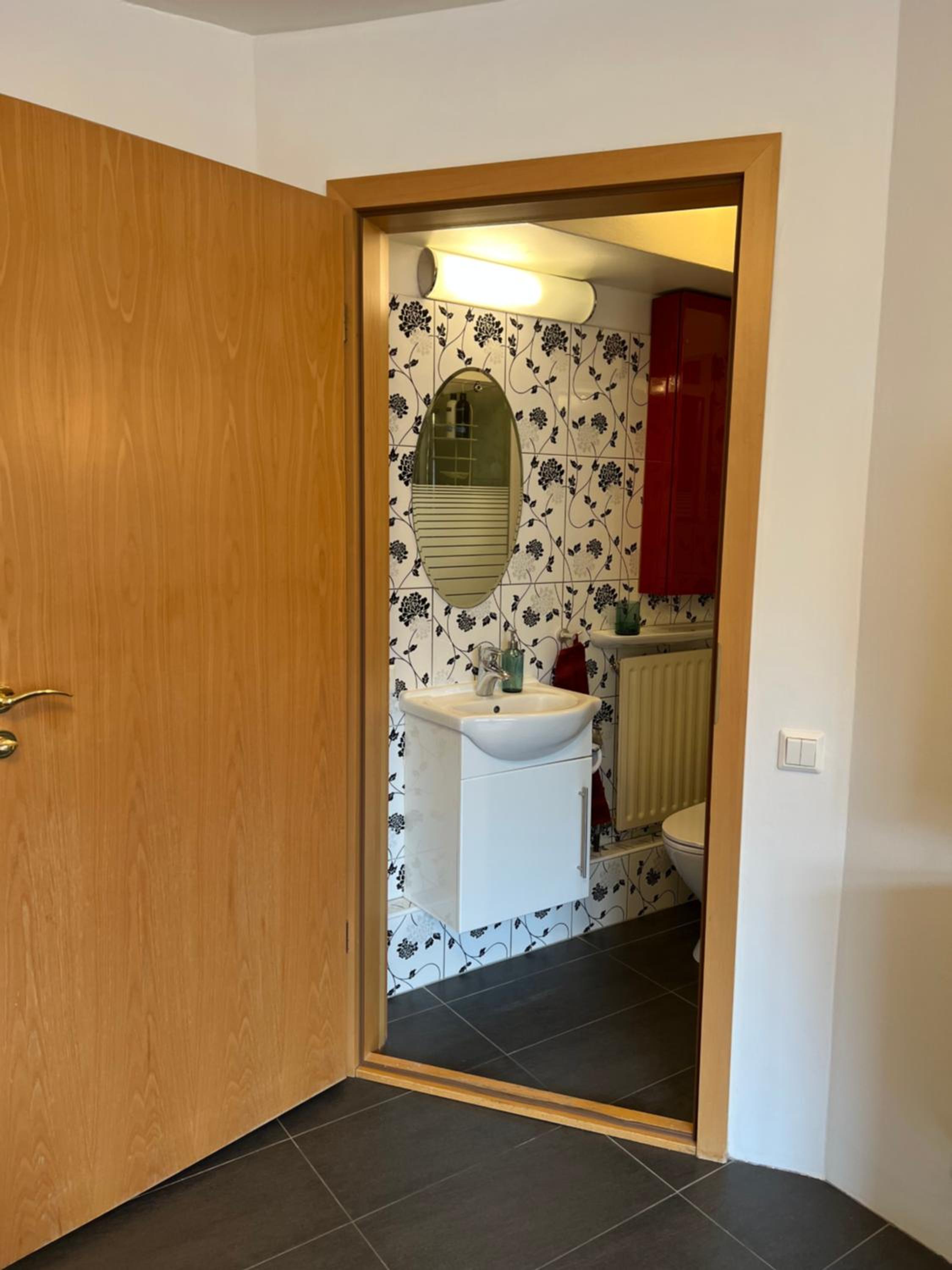 Reykjavik city center - Privat studio apartment view 3