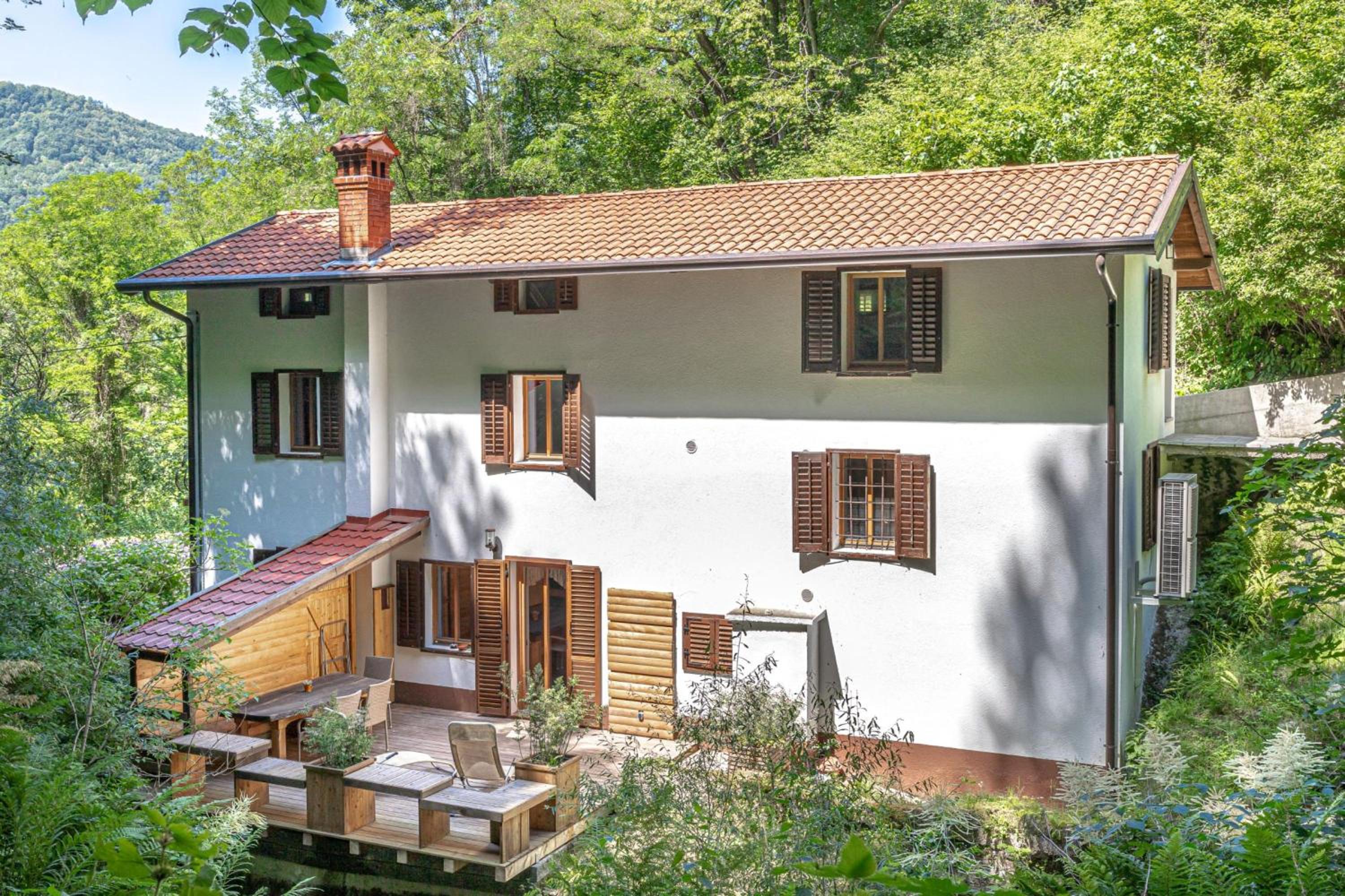 House By The Stream in Soča Valley - Happy Rentals
